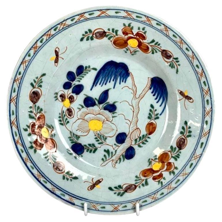 Assiette ou plat hollandais peint à la main de Delft Fin du 18e siècle Circa 1780