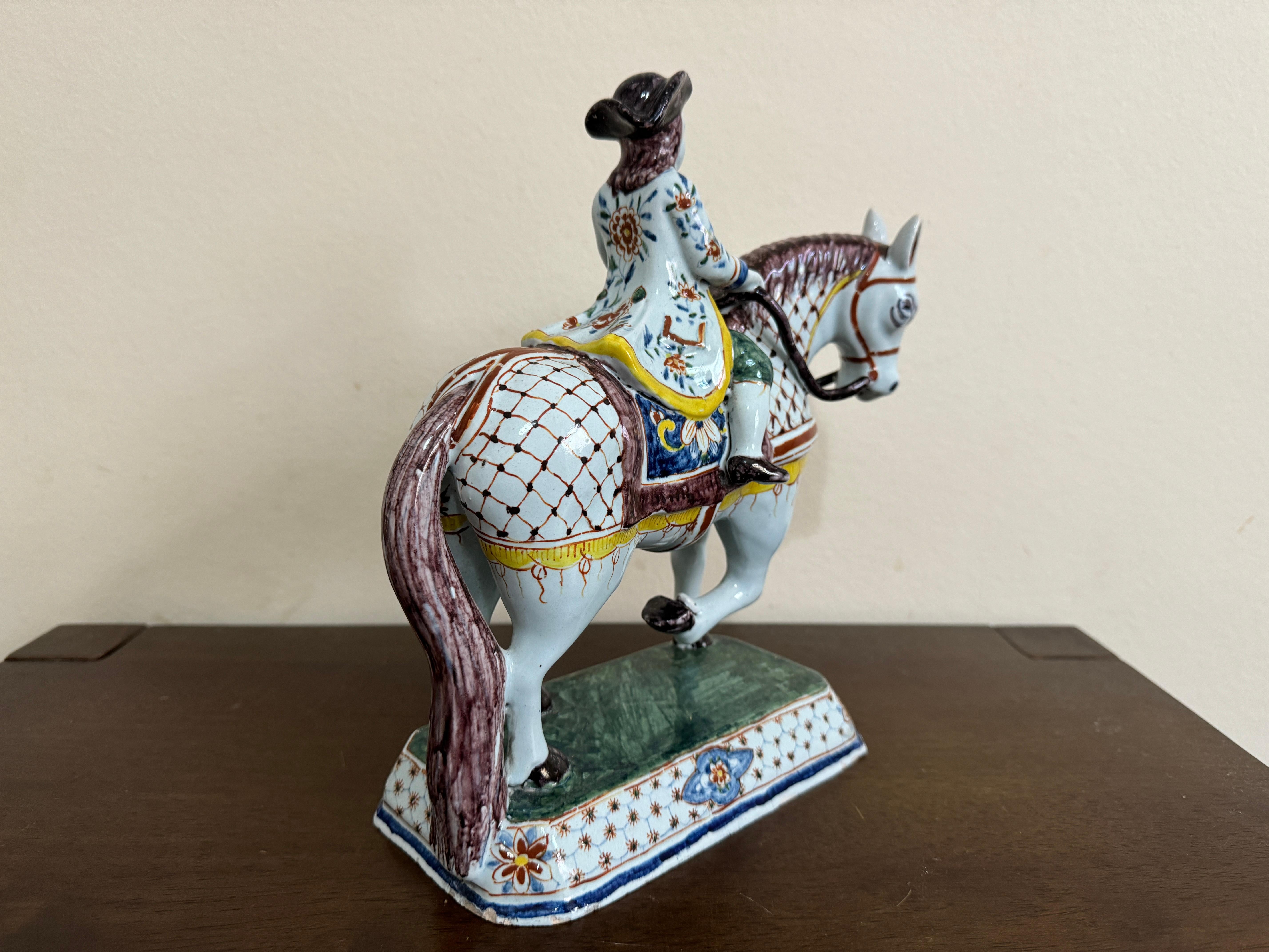 Émaillé Cheval et cavalier hollandais de Delft, 19e siècle en vente