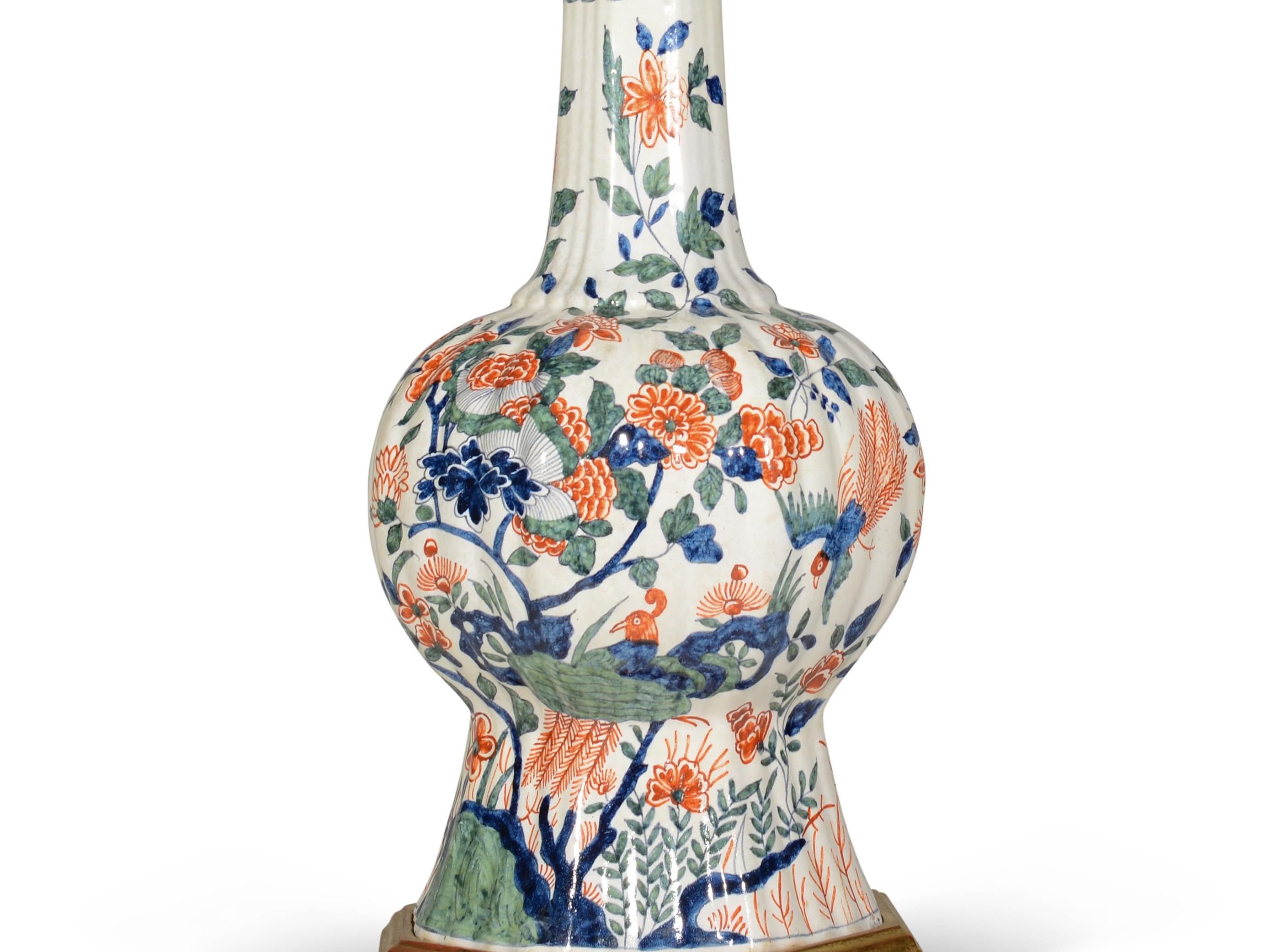 Faïence de Delft Lampe de table hollandaise Delft polychrome du 19e siècle en vente