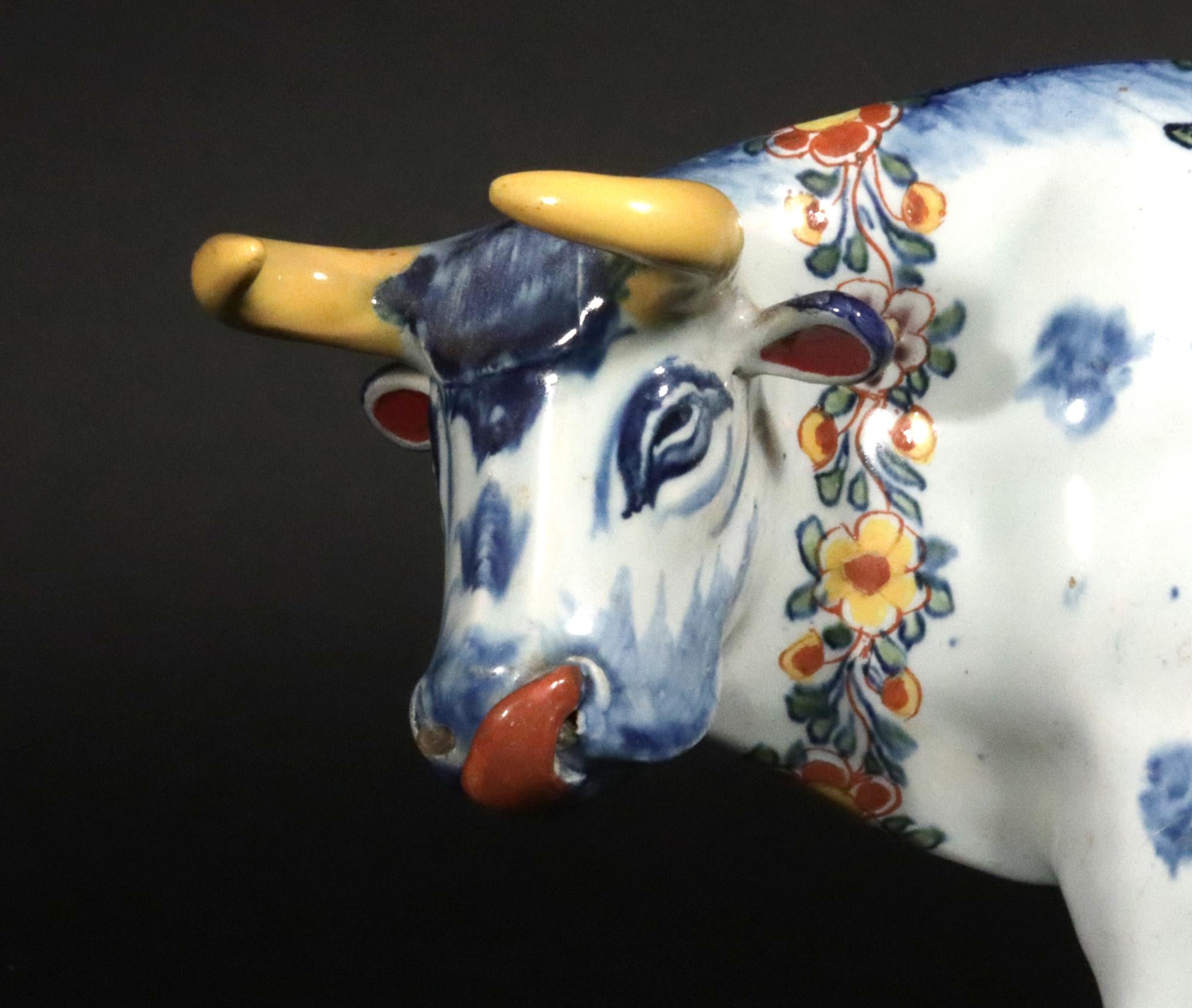 Modello policromo di mucca di Delft olandese in vendita 3