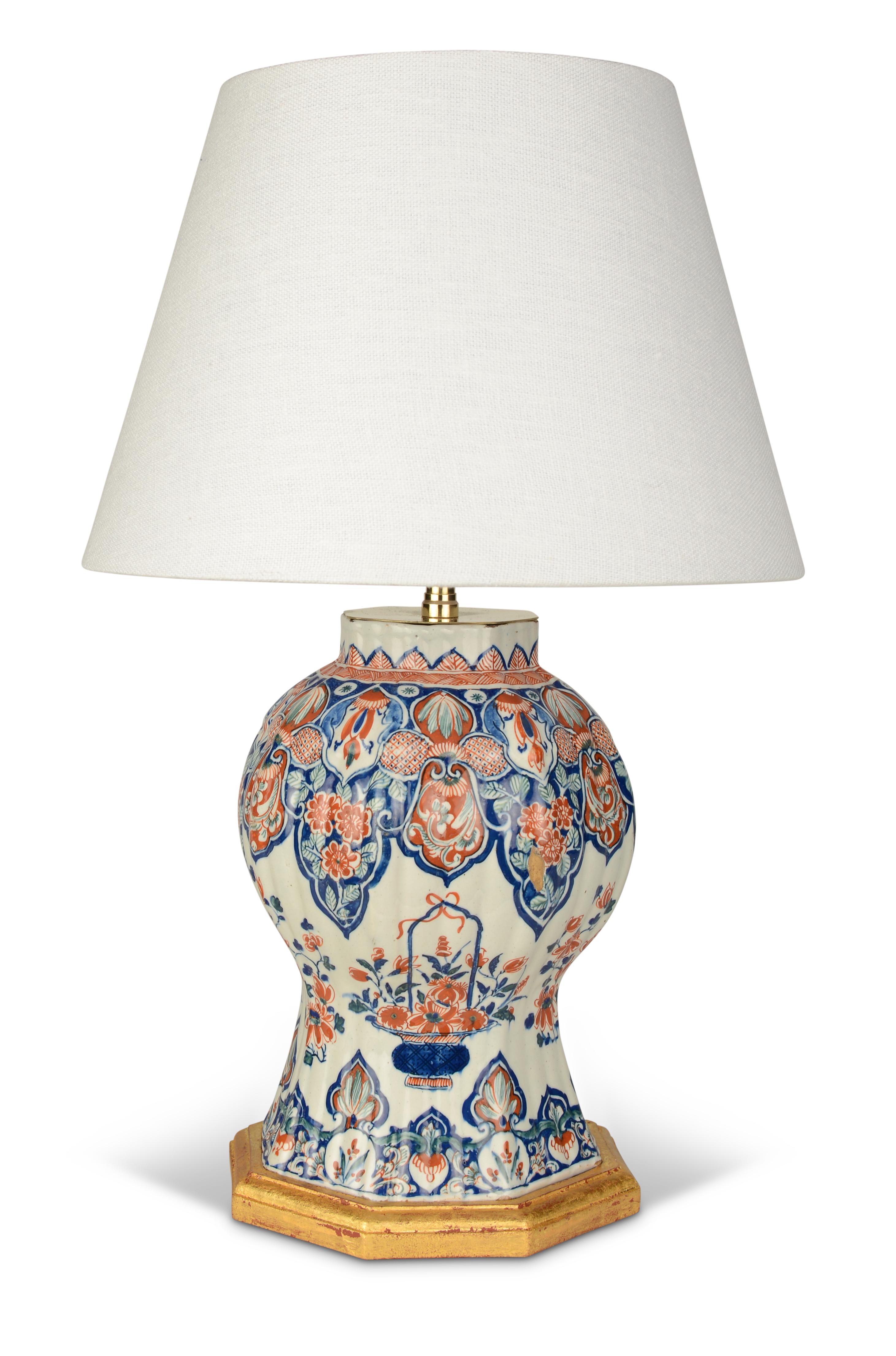 Lampe de table hollandaise Delft polychrome nervurée du 18e siècle Bon état - En vente à London, GB