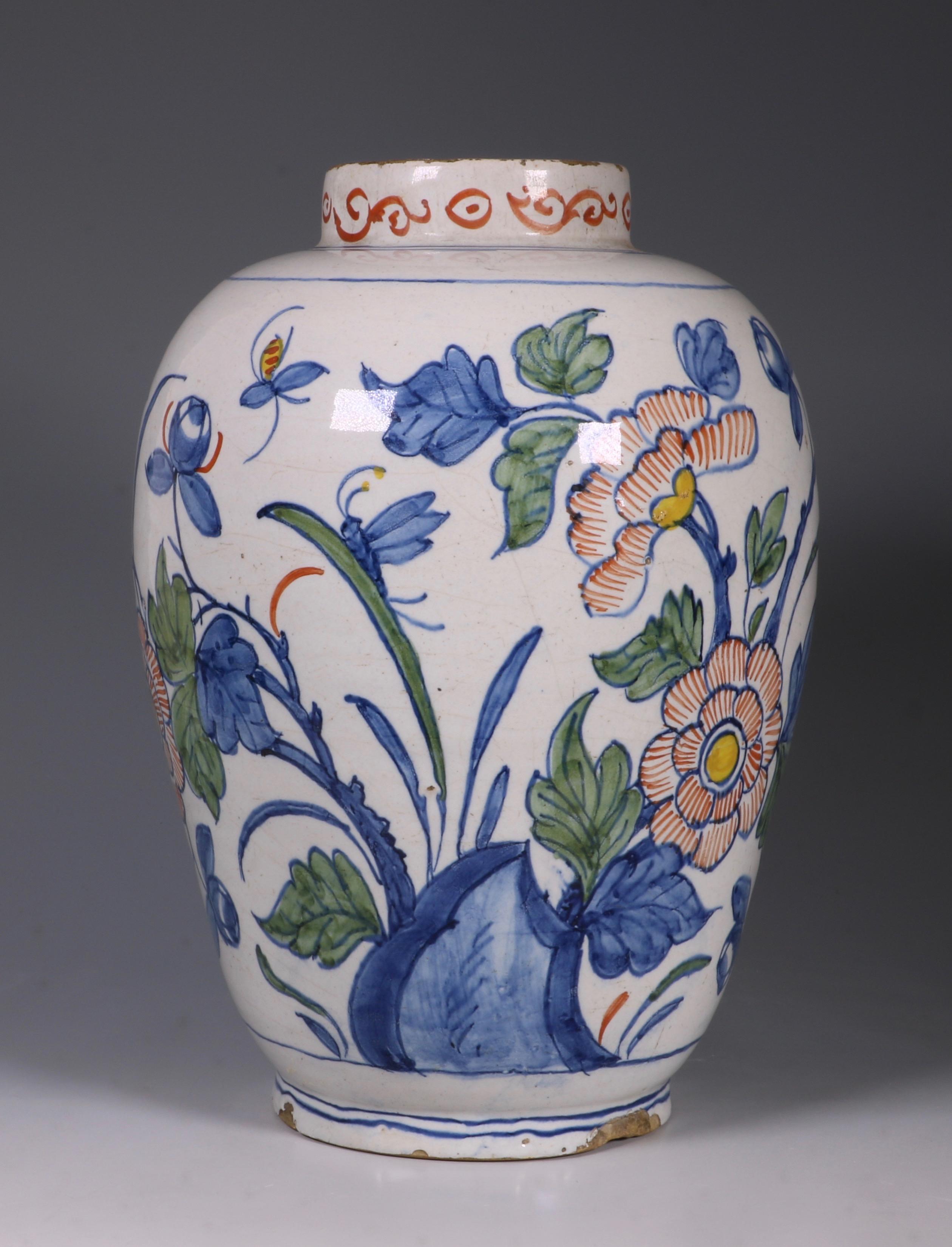Dutch Delft Polychrome Vase, 18th Century In Good Condition For Sale In Frome, Somerset