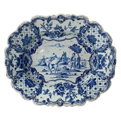 Plat de service en faïence de Delft hollandaise, manufacture Van Duyn, vers 1765