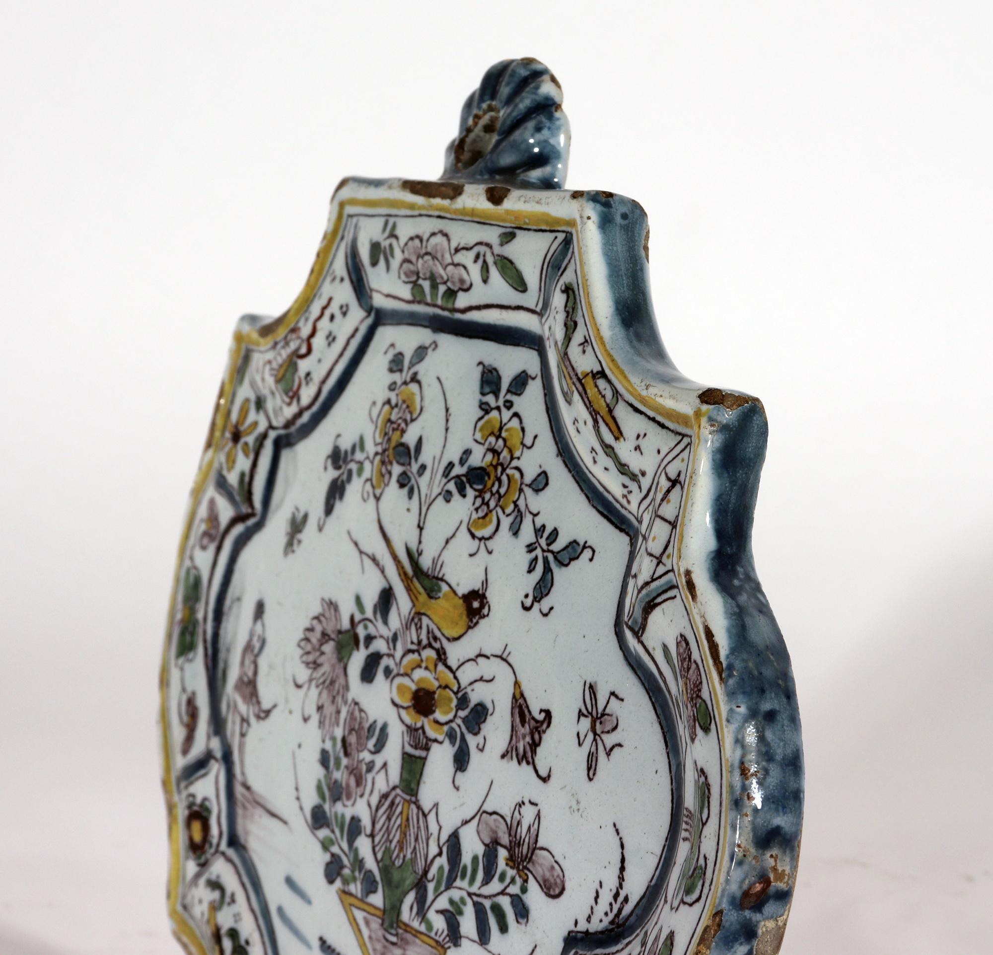 18th Century Dutch Delft Shaped Chinoiserie Polychrome Plaque For Sale 1