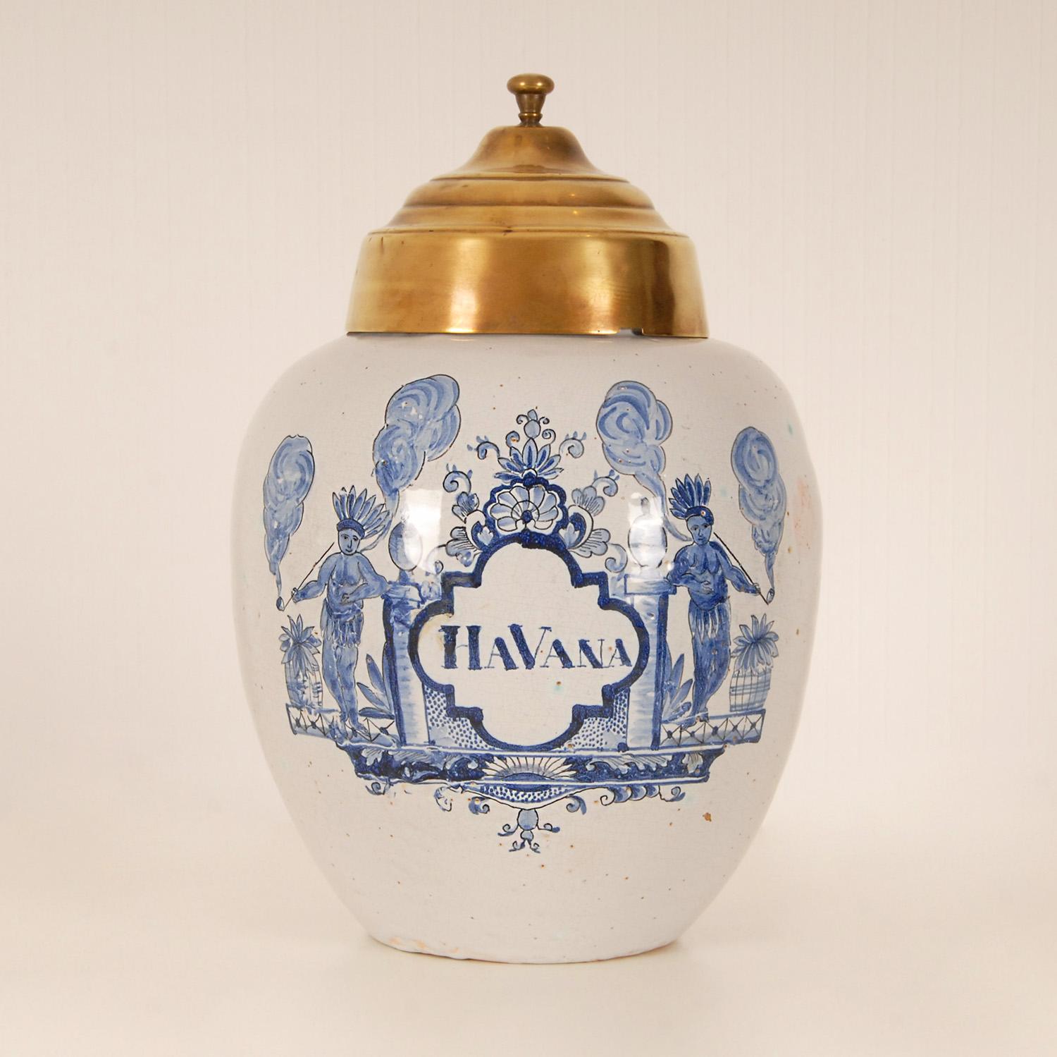 Niederländisches Delfter Tabakglasiertes Keramikgefäß The Claw in Blau und Weiß   im Angebot 6