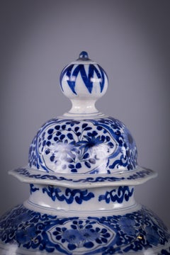 Niederländische holländische Delfter Dreiteilige Blau-Weiß-Garnitur, 18. Jahrhundert