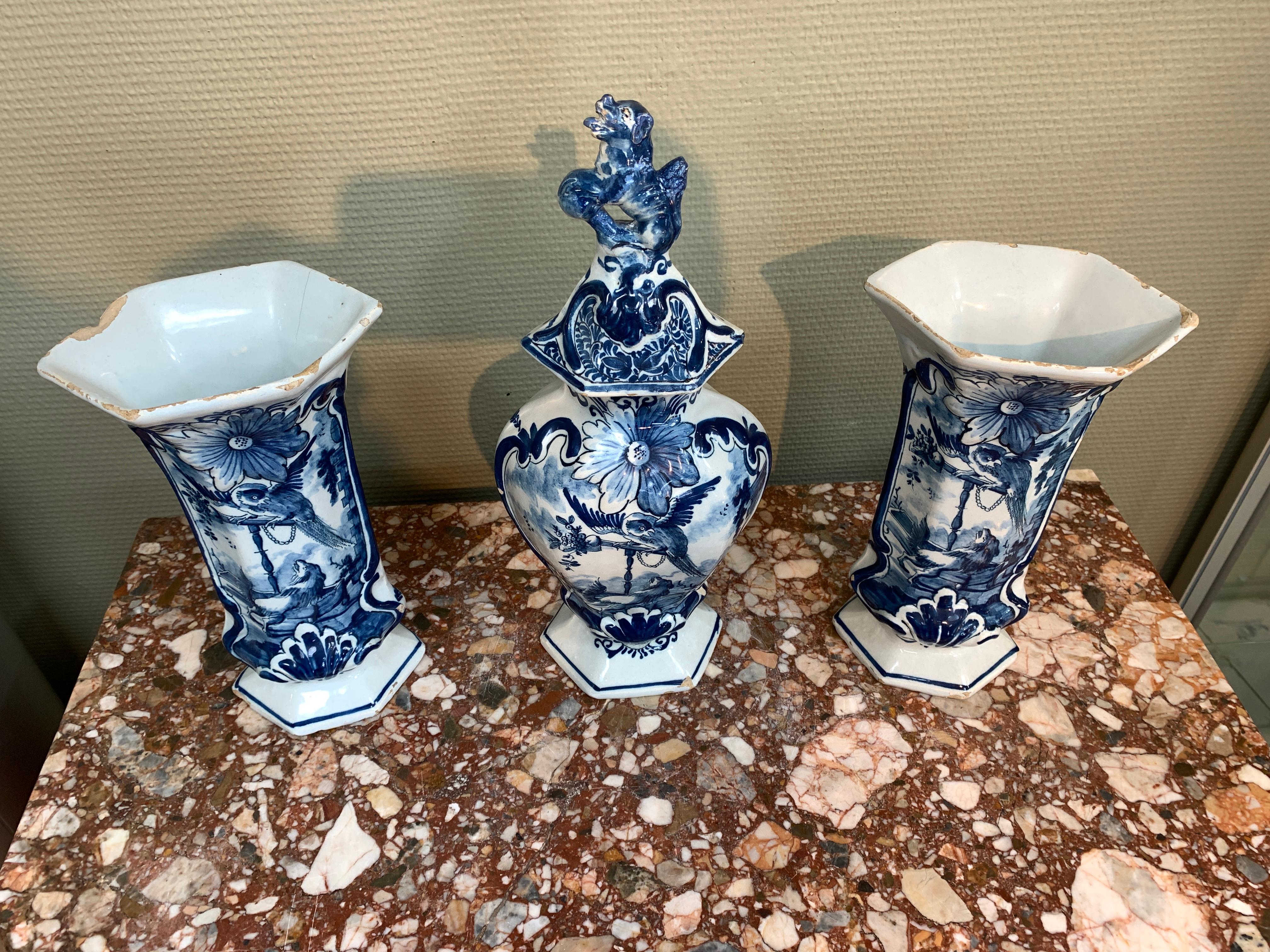 Mid-18th Century Dutch Delft Three Piece Garniture with Dog and Parrot, Vases Set, 18th Century For Sale