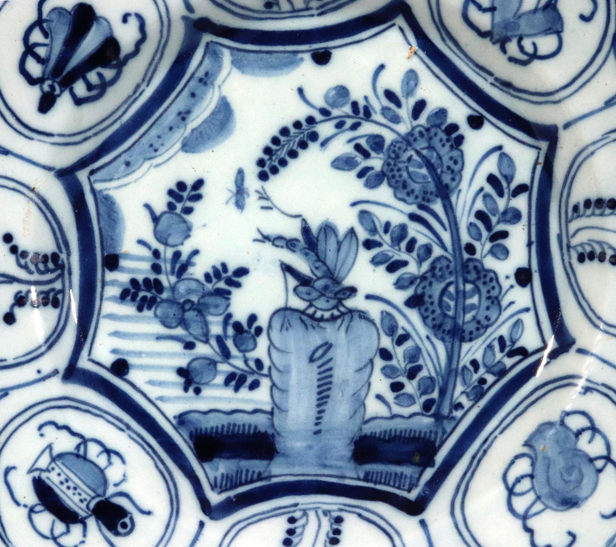 Dutch Delft Underglaze Blue & White Chinoiserie Dragonfly Plates,  Claw Factory For Sale 4