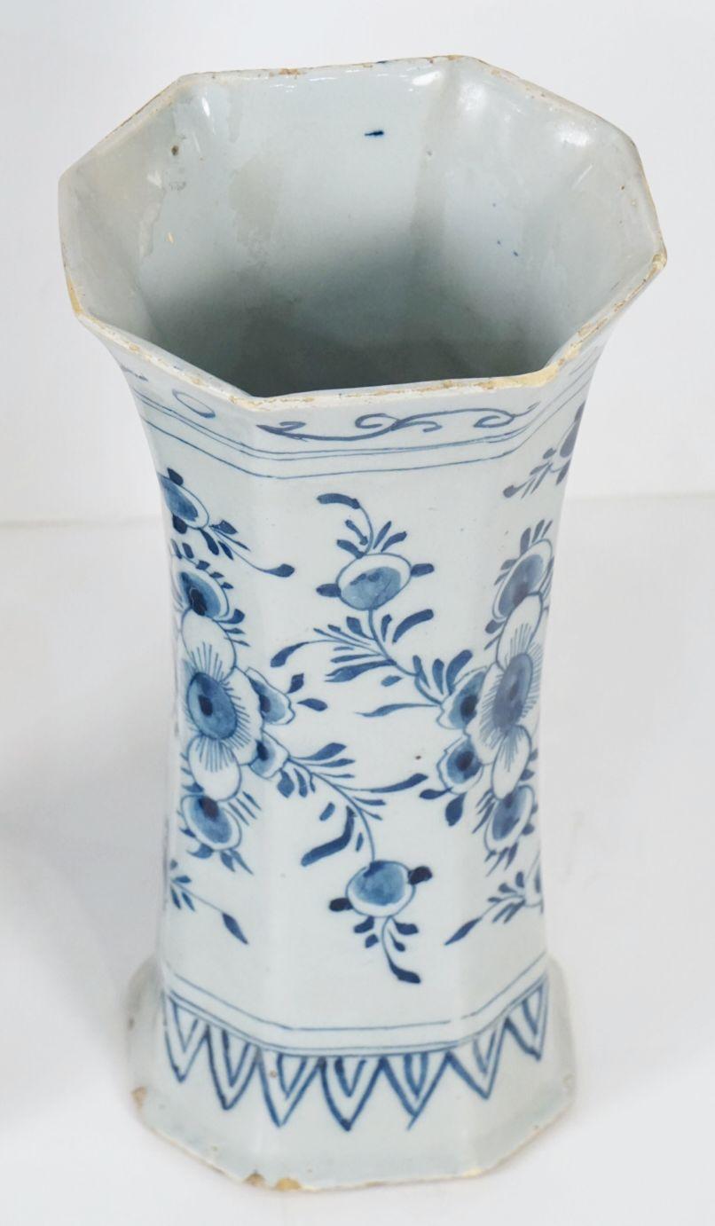 Dutch Delft Vases by Jan Jansz, Van Der Kloot from the 19th Century For Sale 4
