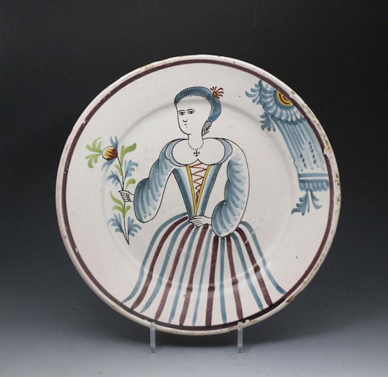 Dutch Delftware Pottery Charger with Image of a Lady in Polychrome Colors In Good Condition For Sale In Woodstock, OXFORDSHIRE