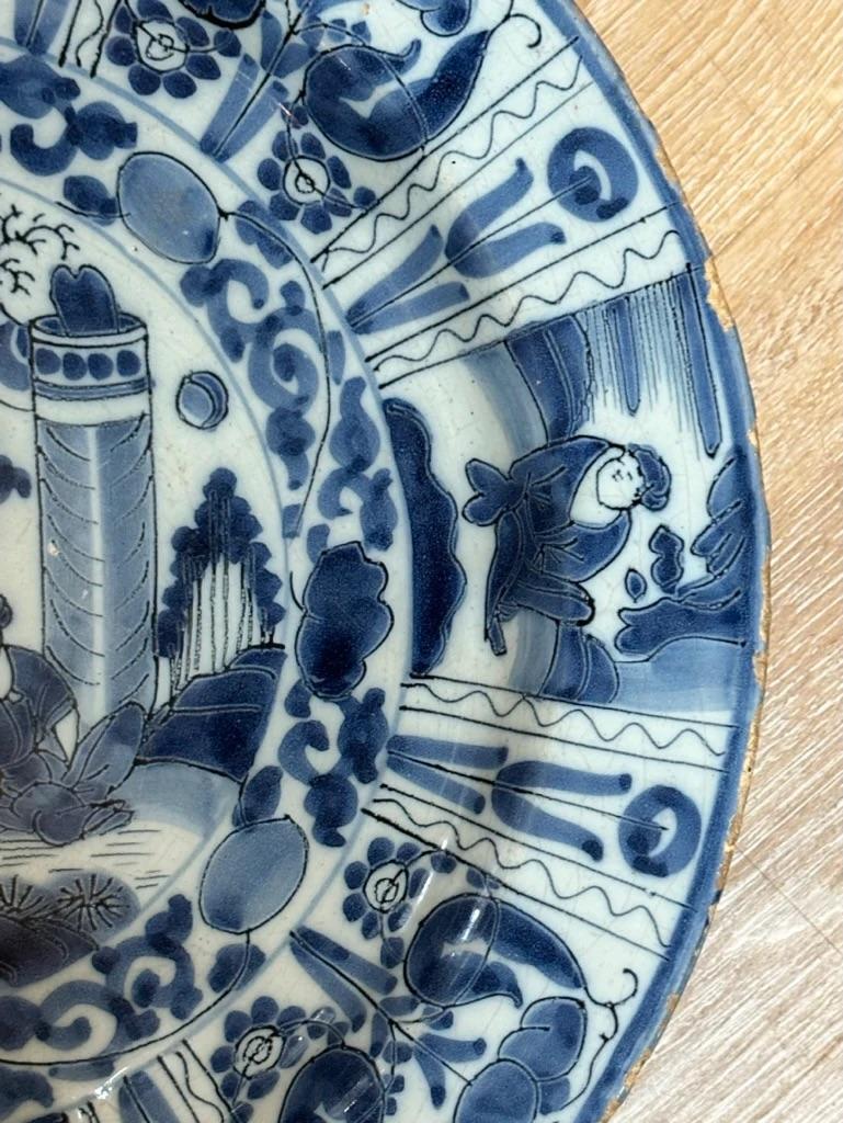 18th Century and Earlier Dutch Delftware Wanli-Style Blue and White Charger, 17th Century. For Sale