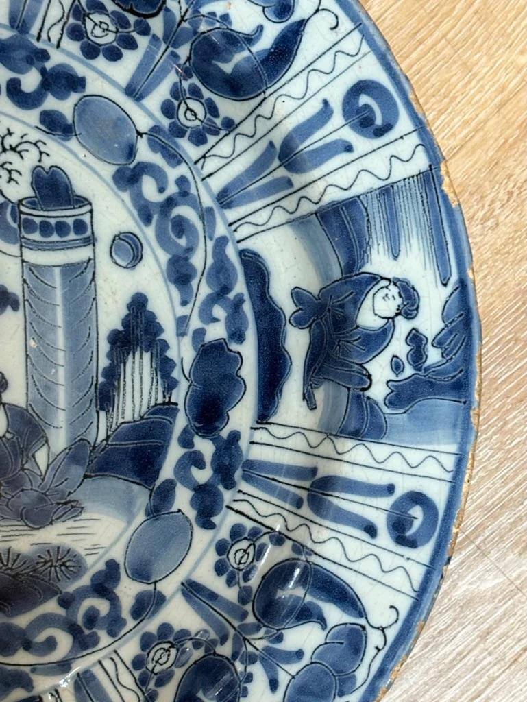 Chargeur bleu et blanc de style Wanli en faïence hollandaise, 17e siècle. Bon état - En vente à Charlottesville, VA