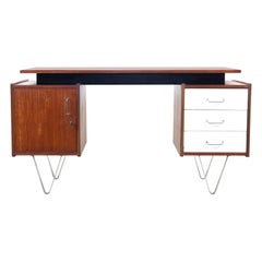 Executive Floating desk in Teak by Cees Braakman for Pastoe, 1960's