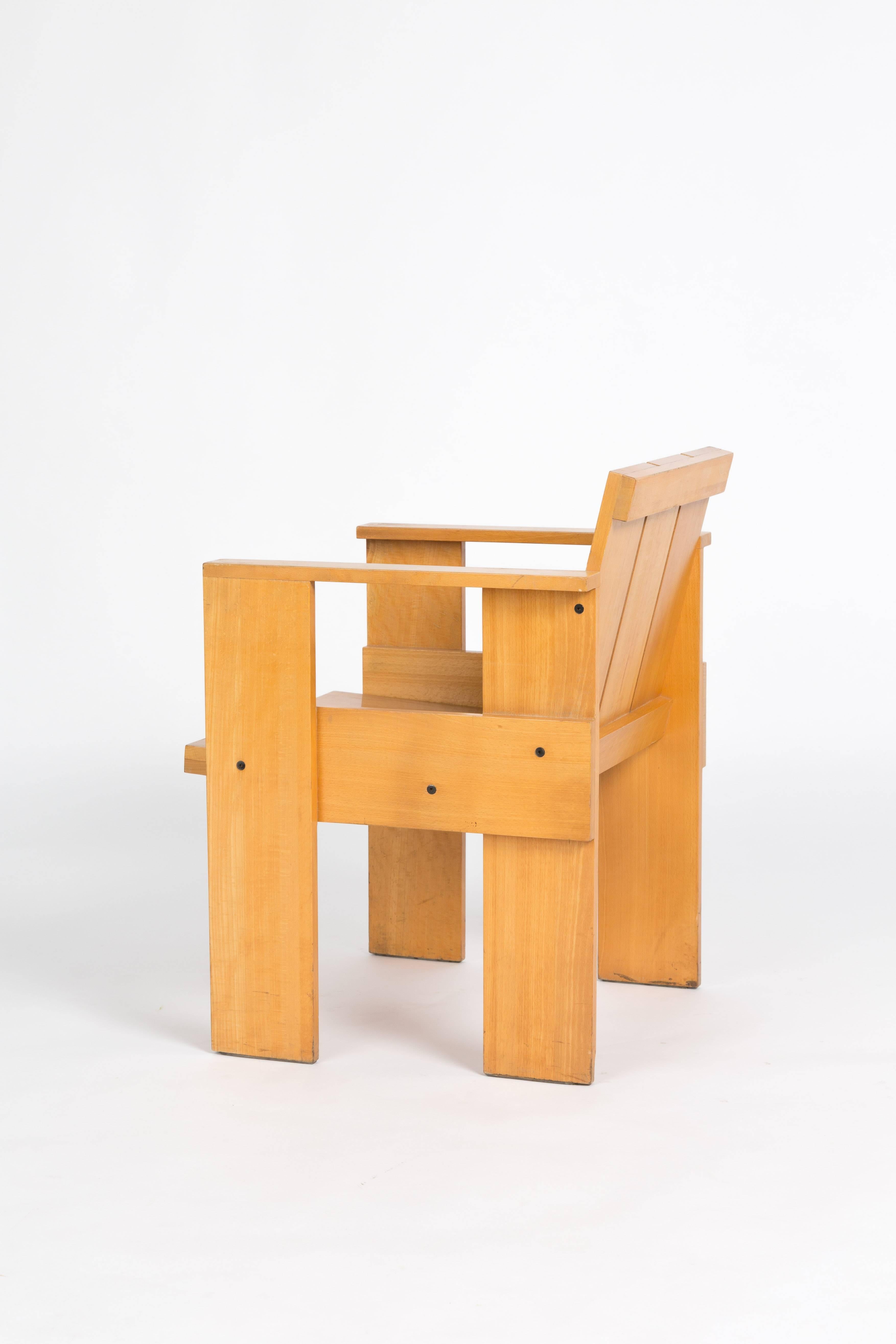 Mid-Century Modern Dutch Design Gerrit Rietveld Crate Chair Numbered For Sale