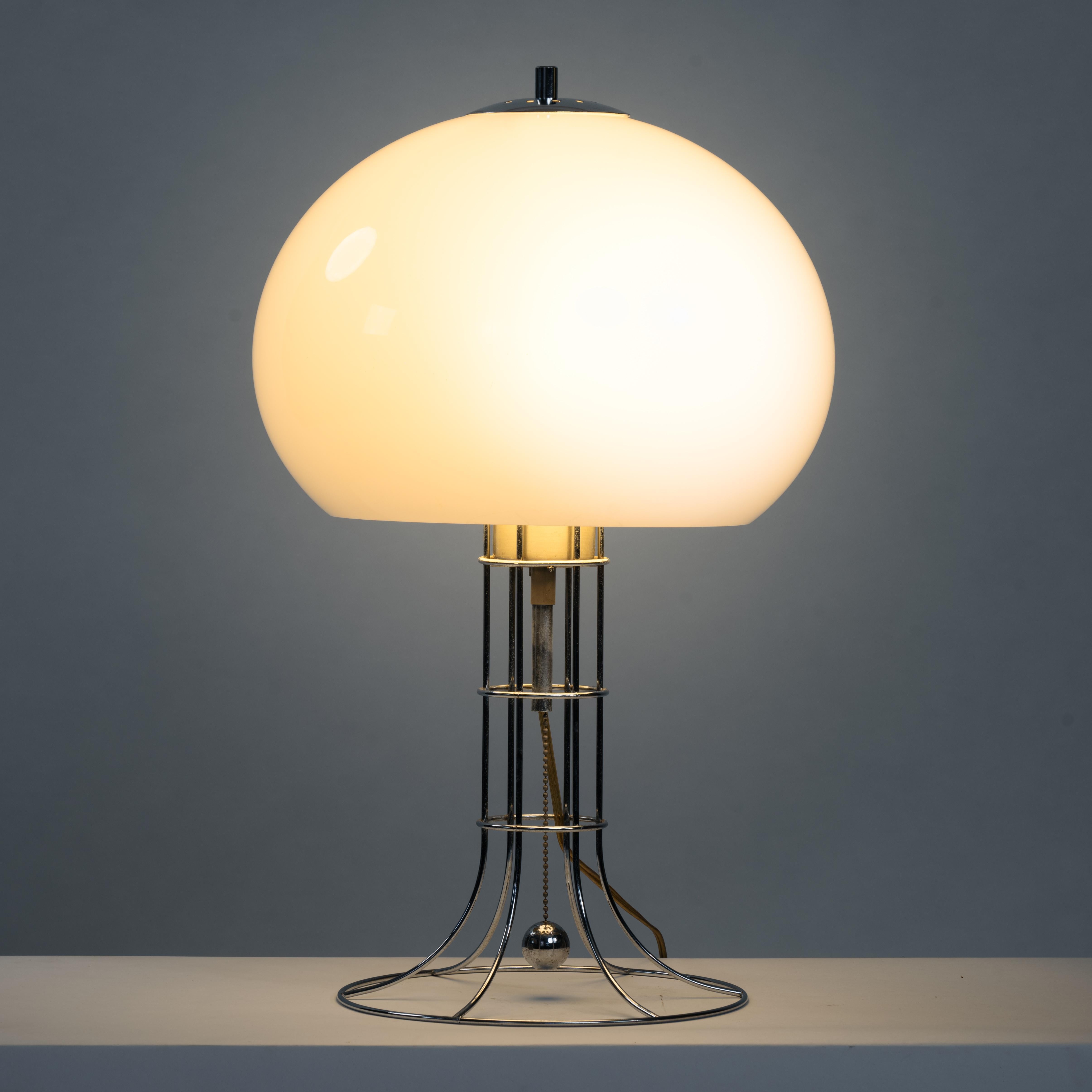 Mushroom-Lampe mit weißem Acrylschirm, niederländisches Design, 1970er Jahre (Niederländisch) im Angebot