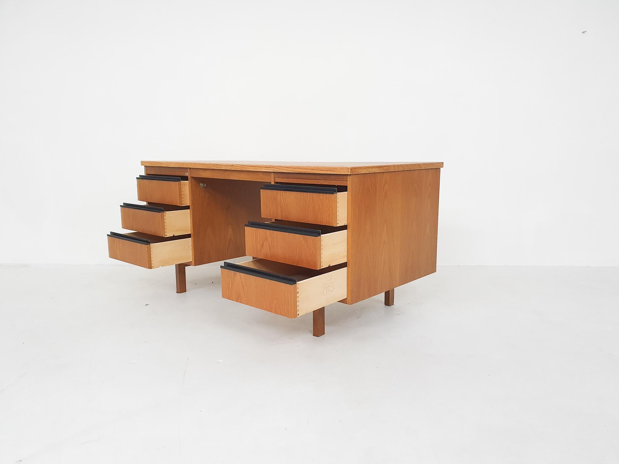 Late 20th Century Dutch Design Oak Desk by Eeka, Attrb Coen de Vries, 1970's