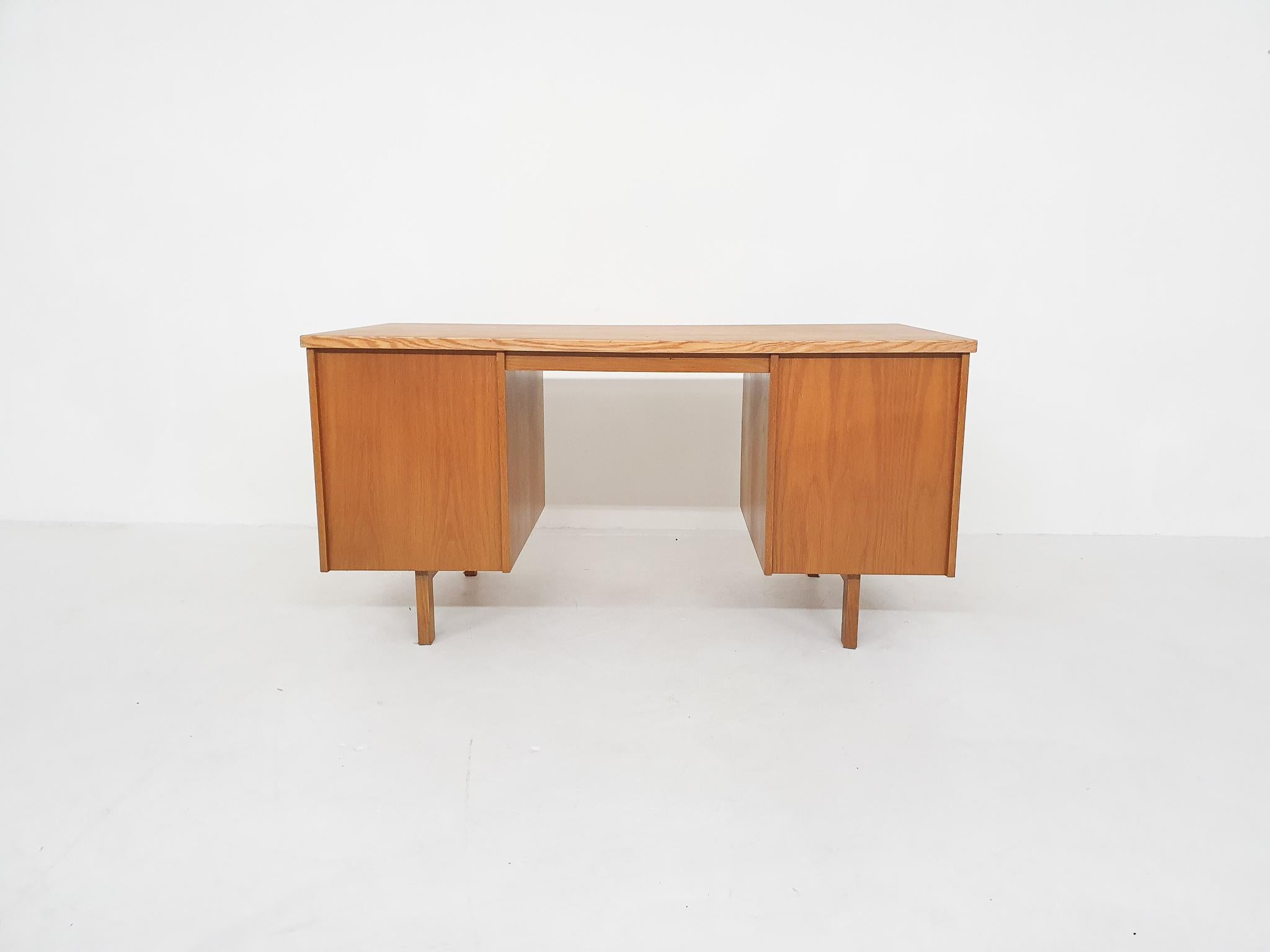 Dutch Design Oak Desk by Eeka, Attrb Coen de Vries, 1970's 1