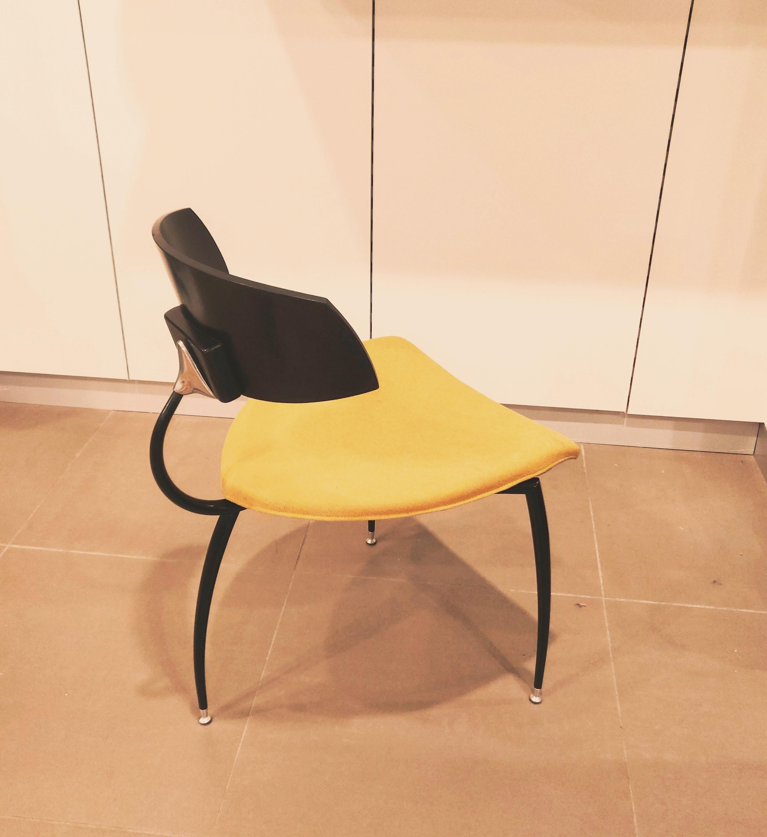 Dutch Design Dreibeiniger Stuhl von Lande, 1980er Jahre im Angebot 2