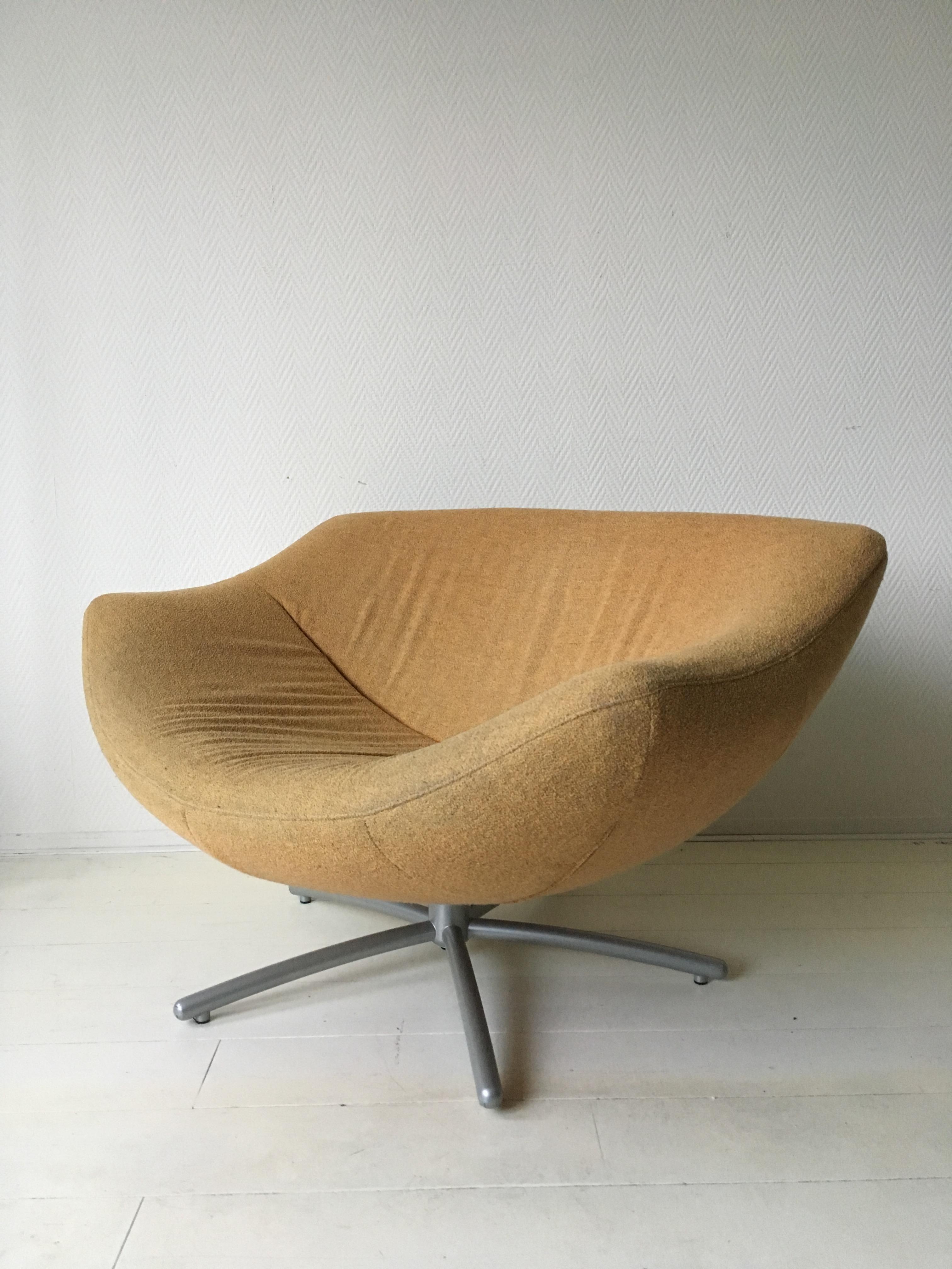 Modern Dutch Design Yellow Swivel Chair, Model Gigi by Gerard Van Den Berg, 1990s