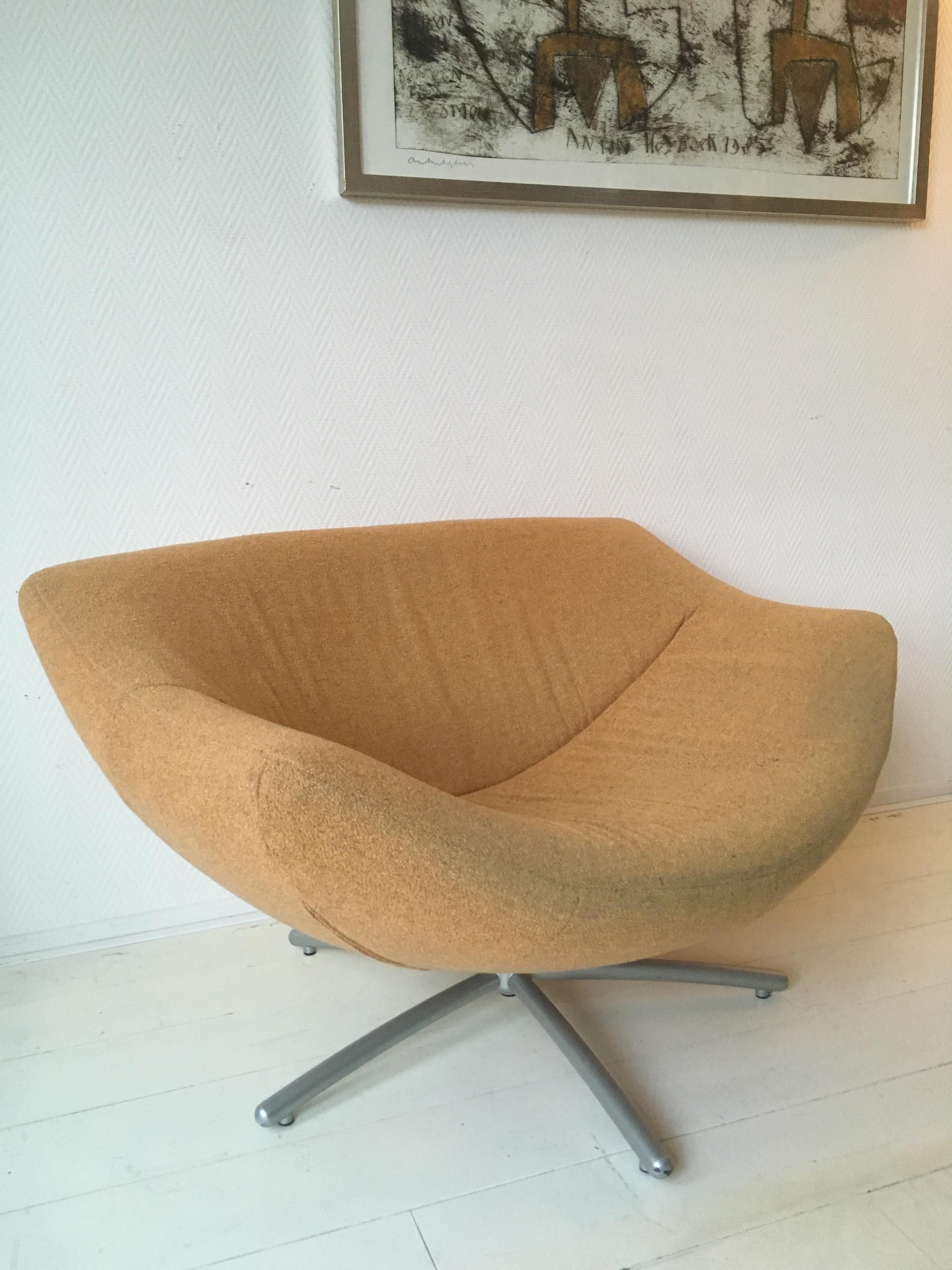 Metal Dutch Design Yellow Swivel Chair, Model Gigi by Gerard Van Den Berg, 1990s