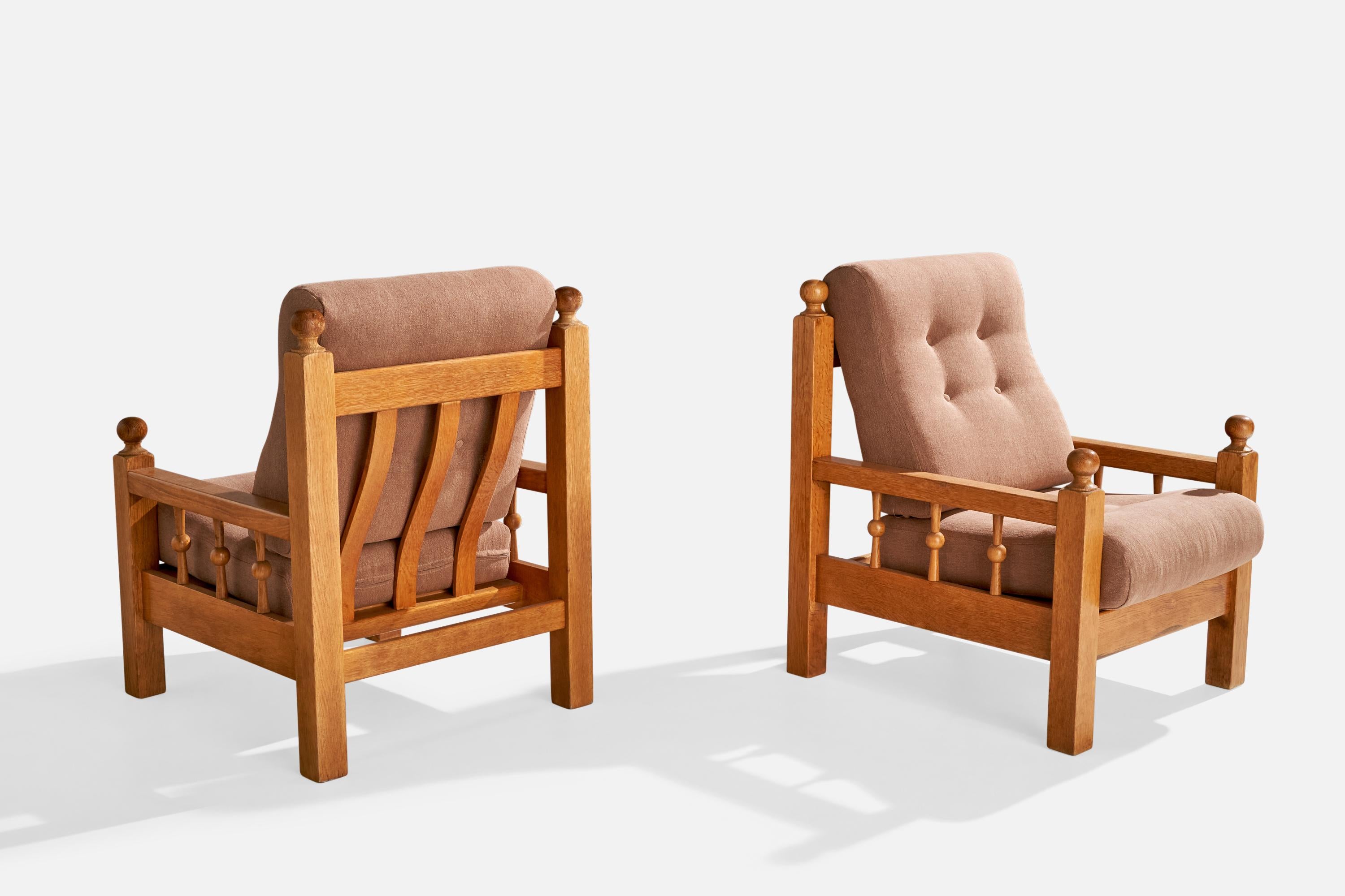 Néerlandais Designer néerlandais, fauteuils de salon, chêne, tissu, Pays-Bas, 1970 en vente