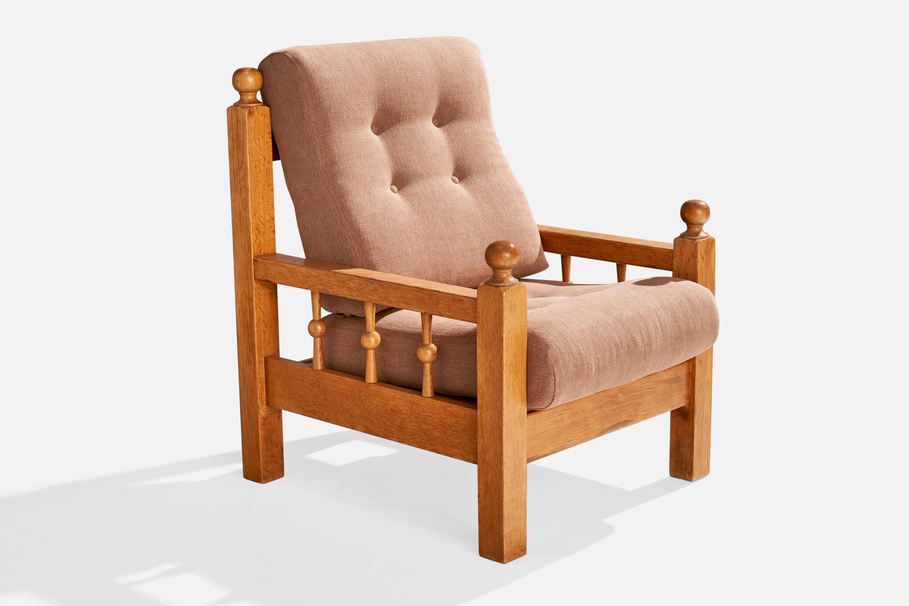 Designer néerlandais, fauteuils de salon, chêne, tissu, Pays-Bas, 1970 Bon état - En vente à High Point, NC