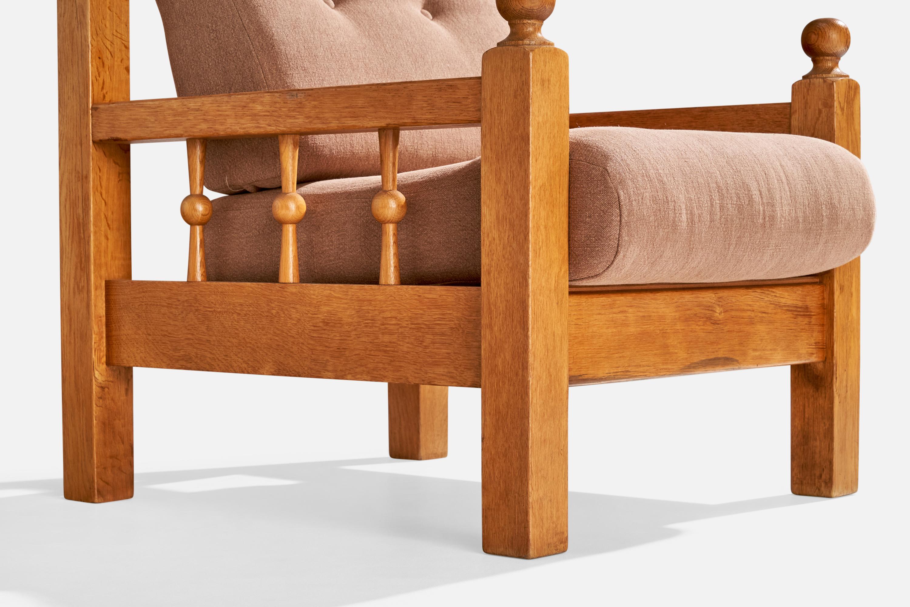 Designer néerlandais, fauteuils de salon, chêne, tissu, Pays-Bas, 1970 en vente 2