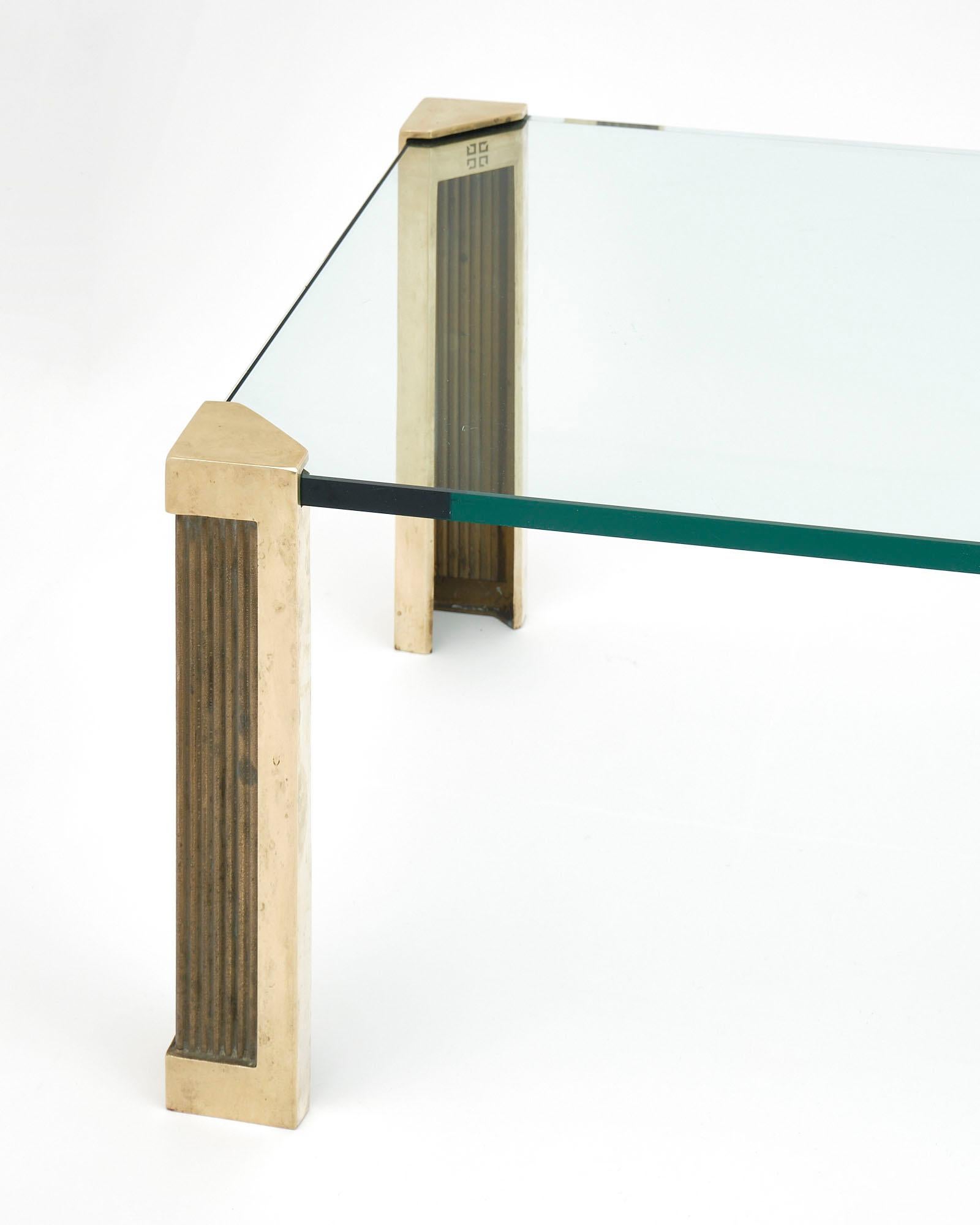 Fin du 20e siècle Table basse estampillée du designer néerlandais Peter Ghyczy en vente