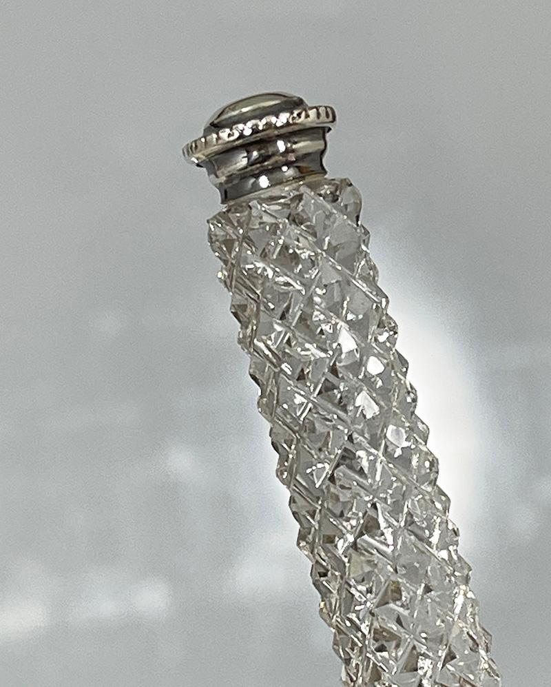 Juego holandés de reposacuchillos de cristal tallado diamantado y plata con salero, 1880 en Bueno estado para la venta en Delft, NL