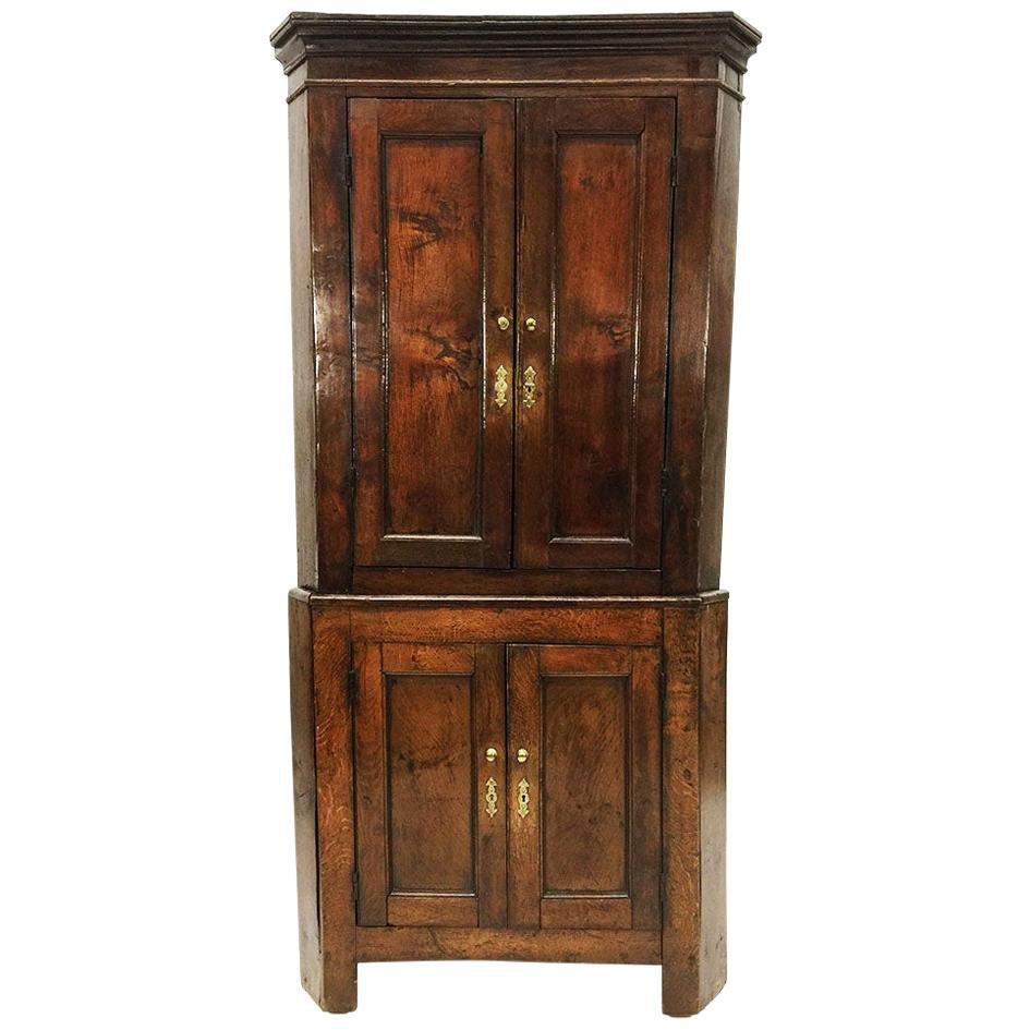 Dutch Early 19th Century Oak 2-Part Corner Cupboard For Sale