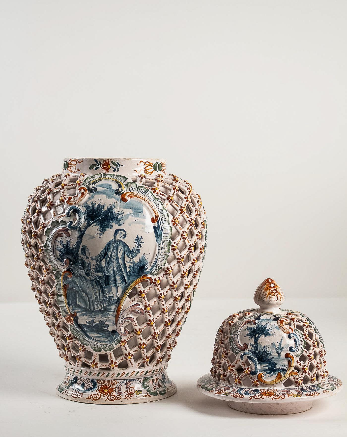 Dutch Early-19th Century Polychrome Delft Faience Pair of Vases, circa 1810-1818 8