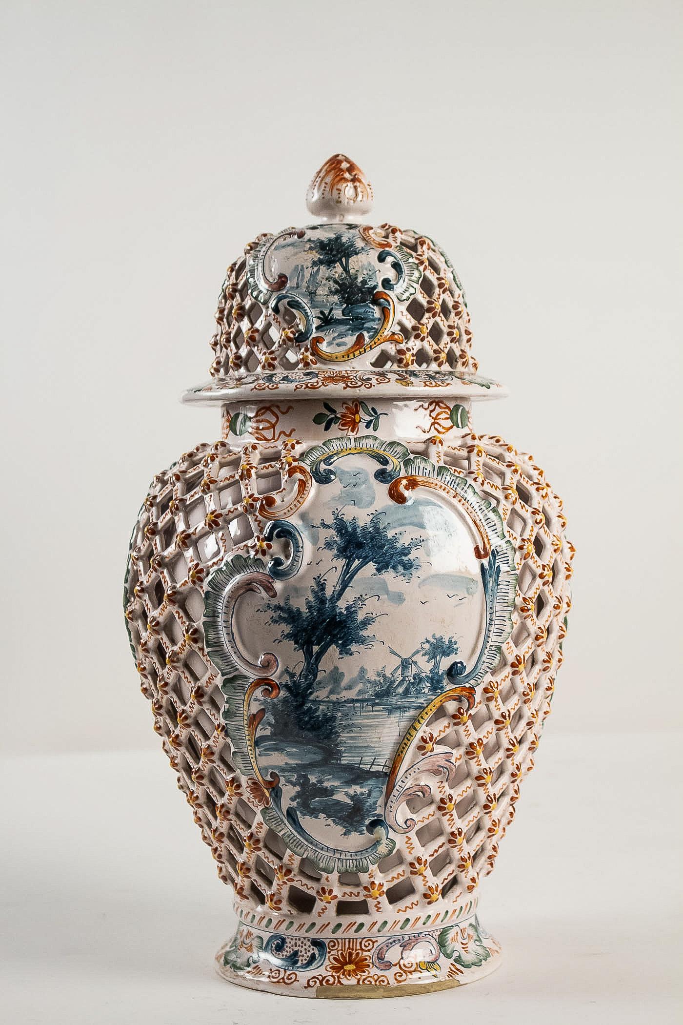 Dutch Early-19th Century Polychrome Delft Faience Pair of Vases, circa 1810-1818 11