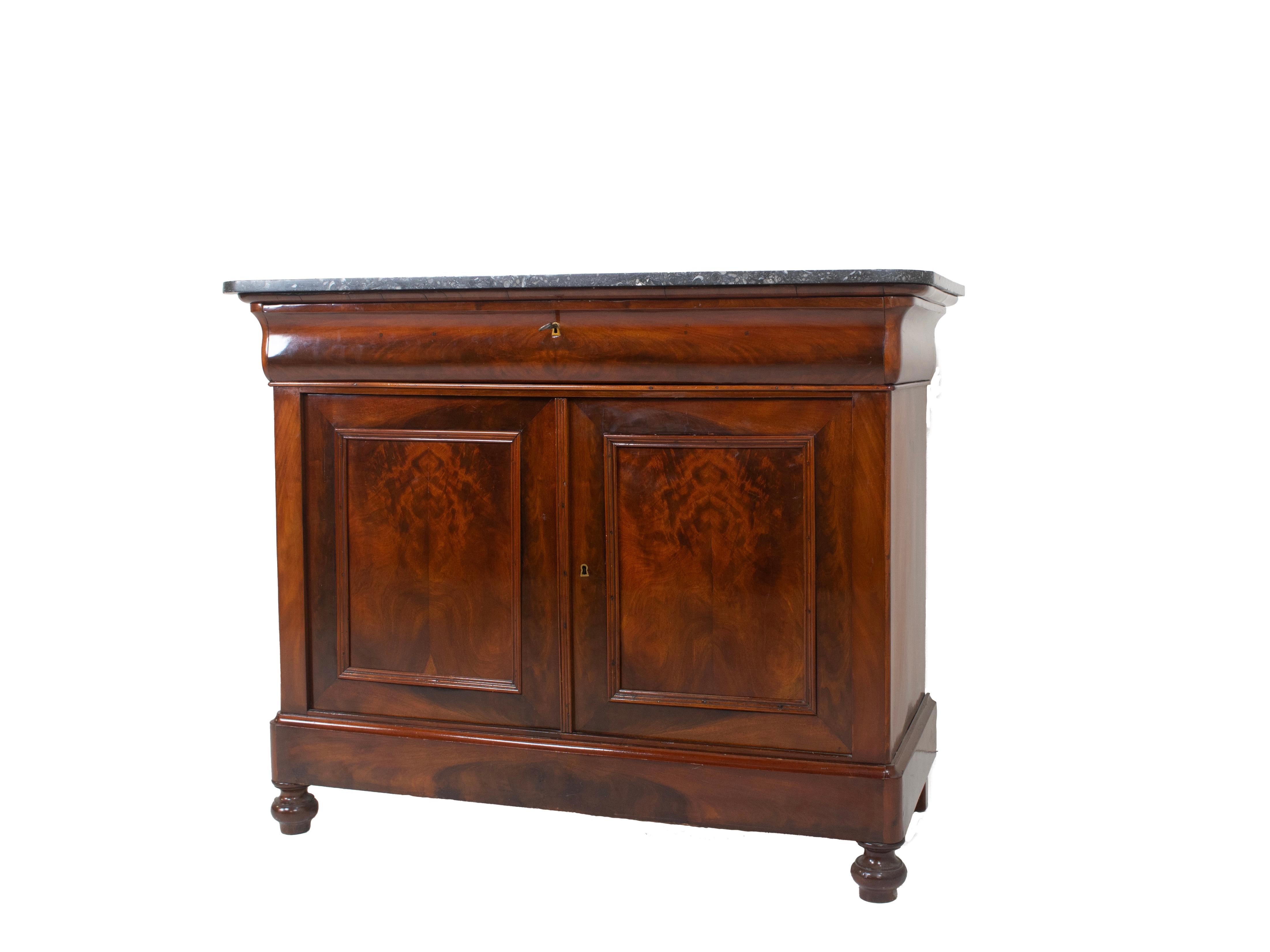 Dutch Early Biedermeier Cabinet in Mahogany with Marble Top, Mid 19th Century In Good Condition In Hellouw, NL