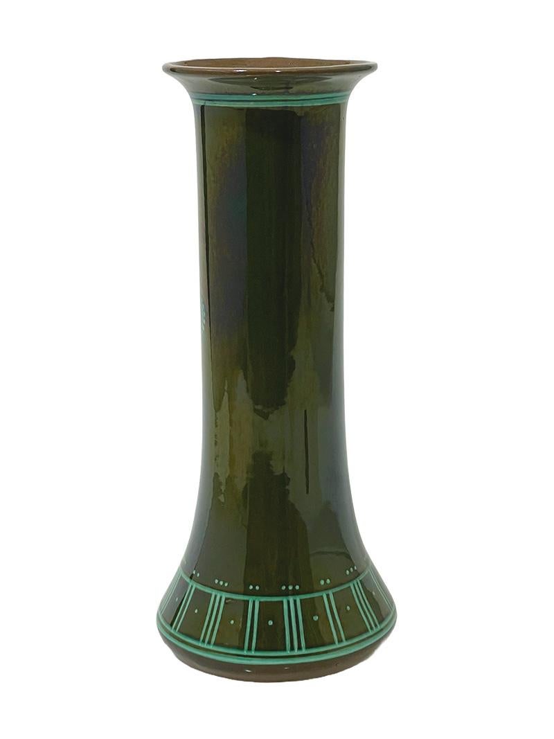 20th Century Dutch eartheware vase by the Arnhemsche Fayencefabriek, 1920 For Sale