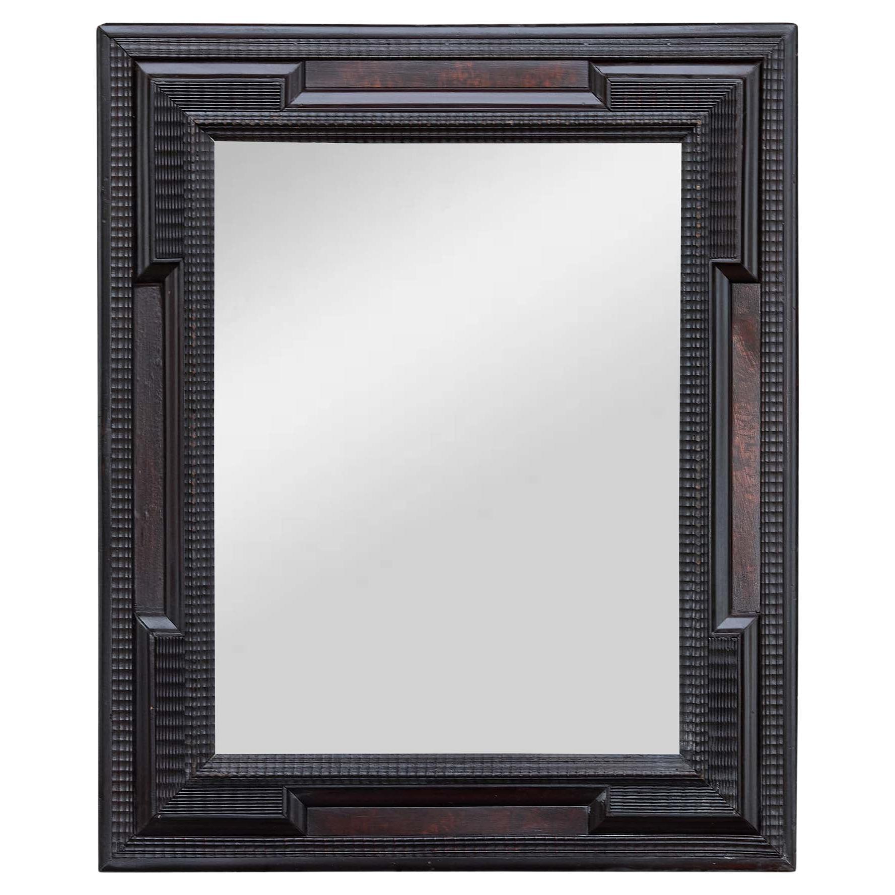 Miroir hollandais à cadre ondulé ébonisé avec moulures géométriques, vers 1900
