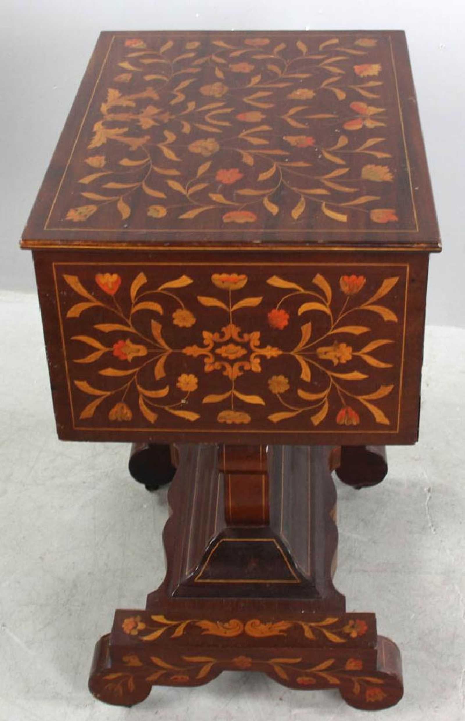 Dutch Empire Marquetry Stand in Mahogany and Fruitwood, circa 1840 For Sale 2