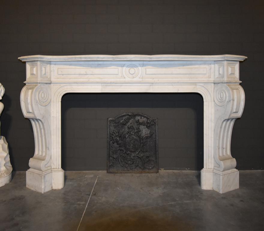 Dutch fireplace mantel 19th century In Fair Condition For Sale In Udenhout, NL