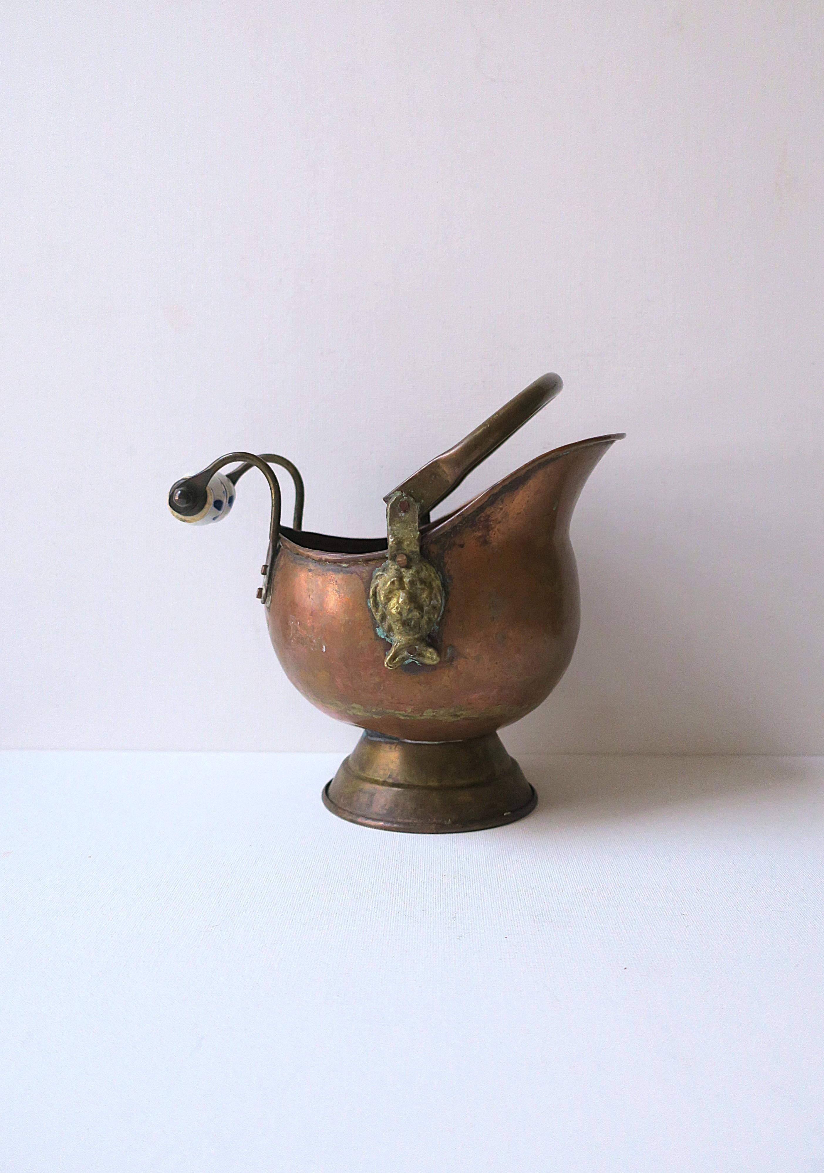 Dutch Fireplace Scuttle Bucket Delft Handle For Sale 2