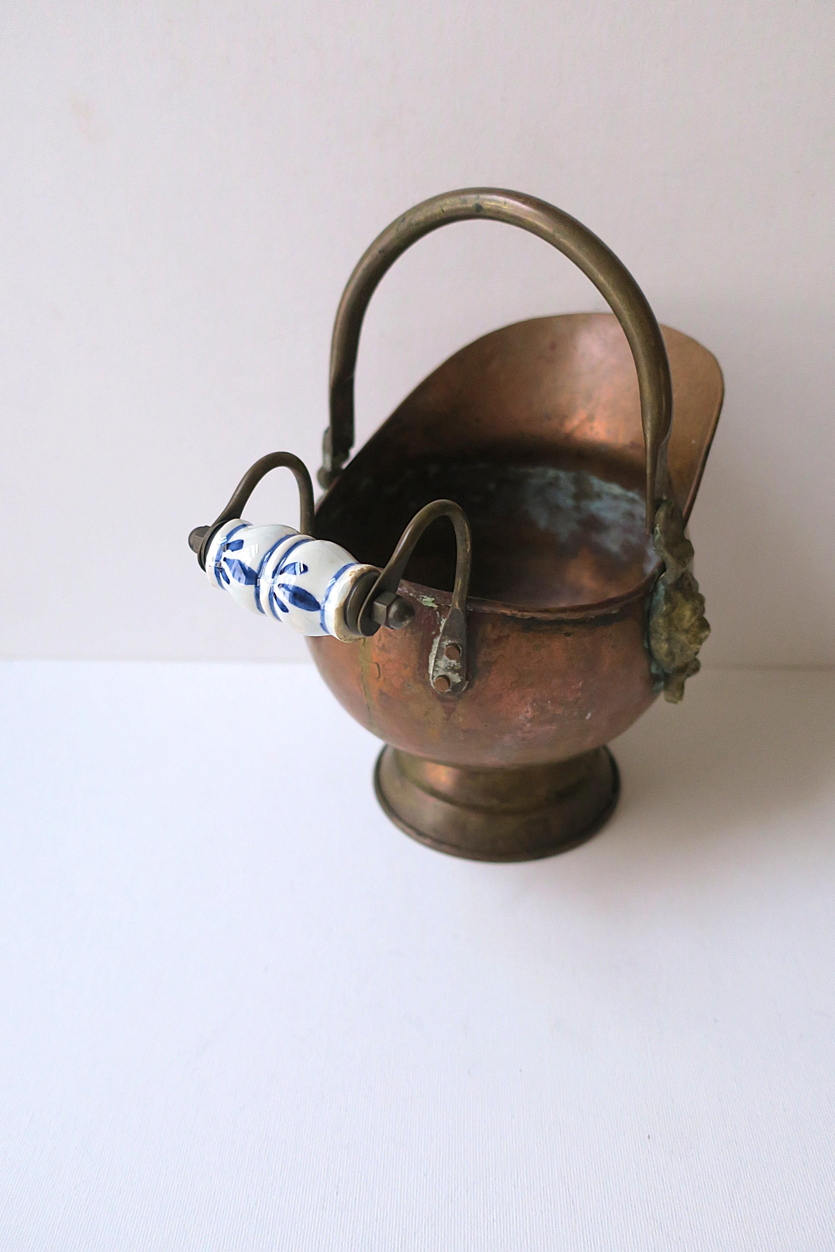 Dutch Fireplace Scuttle Bucket Delft Handle For Sale 3