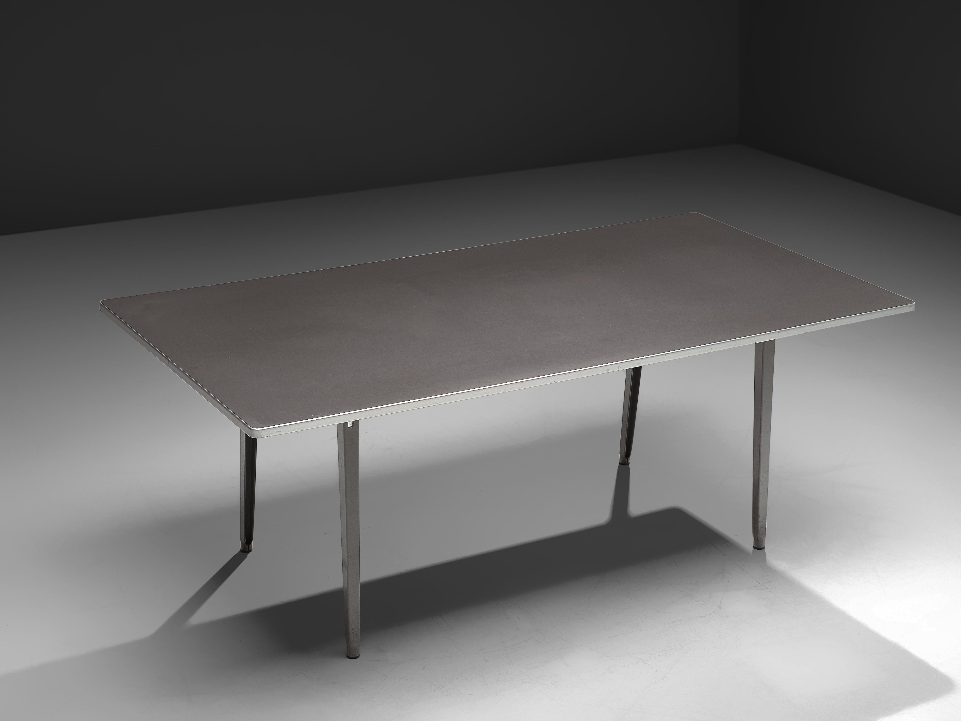 Table de travail industrielle 'Reform' en métal de Friso Kramer (Pays-Bas) Bon état - En vente à Waalwijk, NL