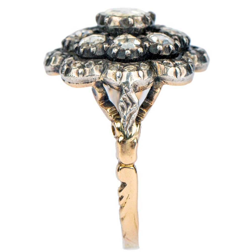 Anello a grappolo con diamanti rosa in stile georgiano olandese, XX secolo In condizioni buone in vendita a St. Catharines, ON