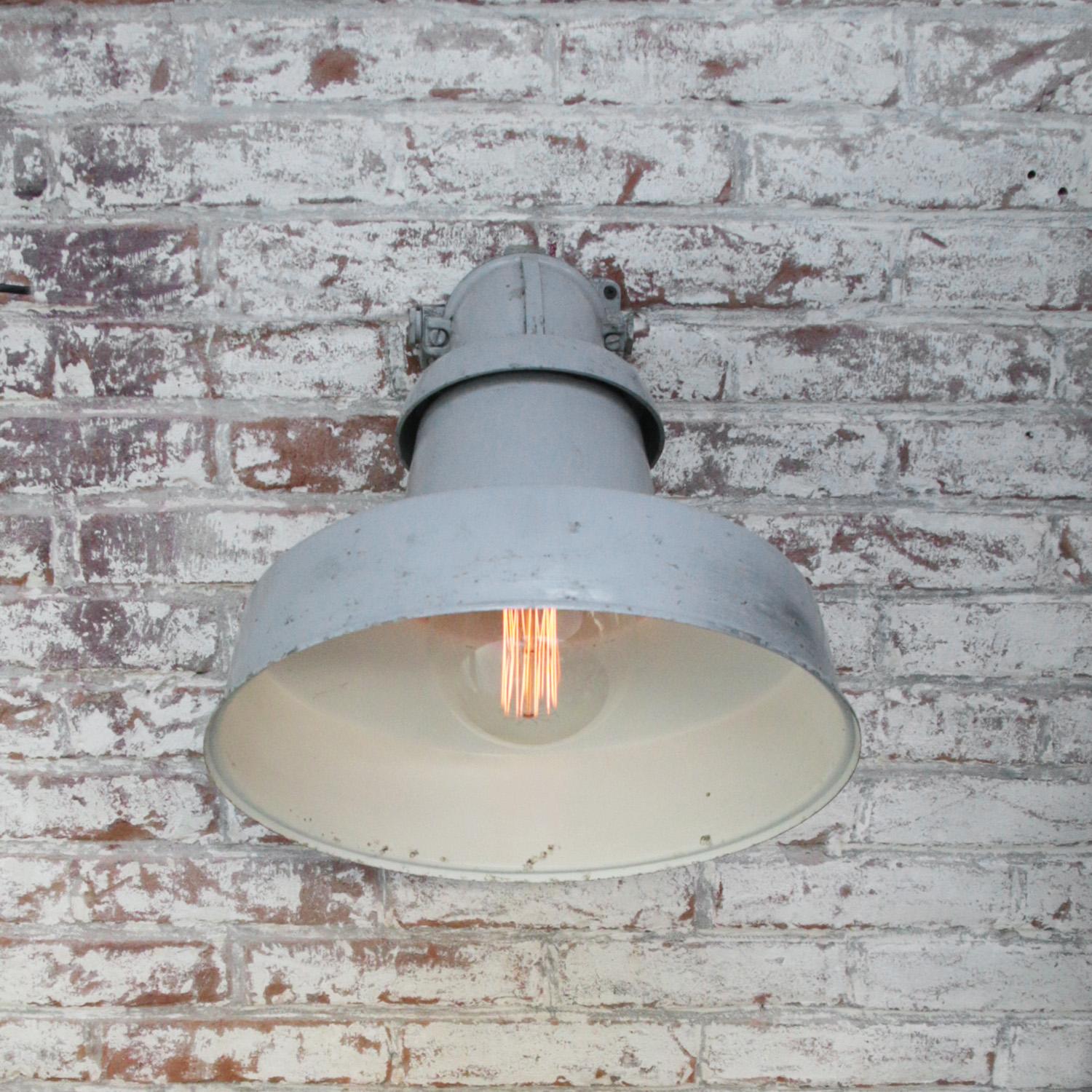 Dutch Gray 45º Vintage Industrial Aluminum Wall Lamps Scones For Sale 2