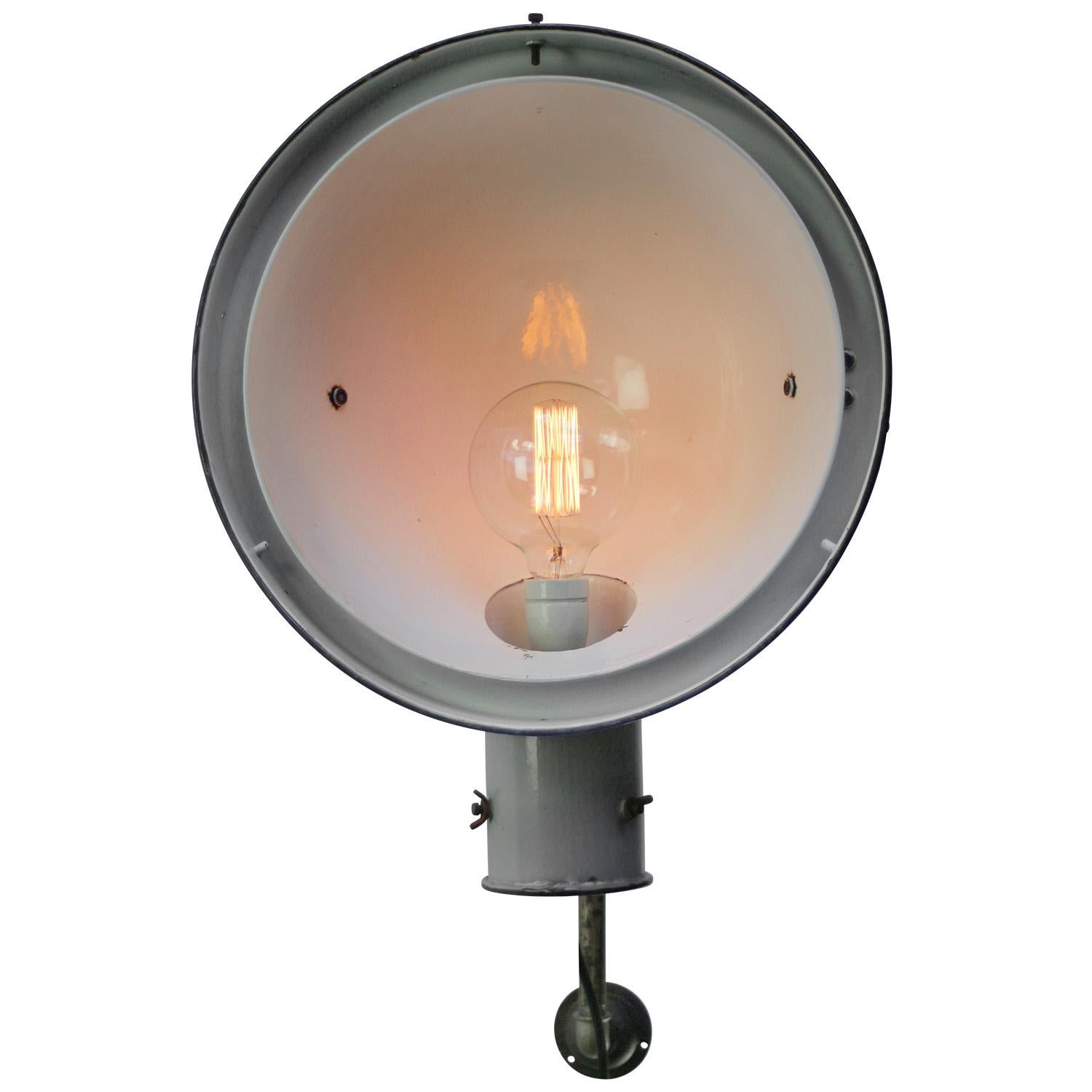 Dutch Gray Enamel and Cast Iron Wall Light by Philips, Holland For Sale 1