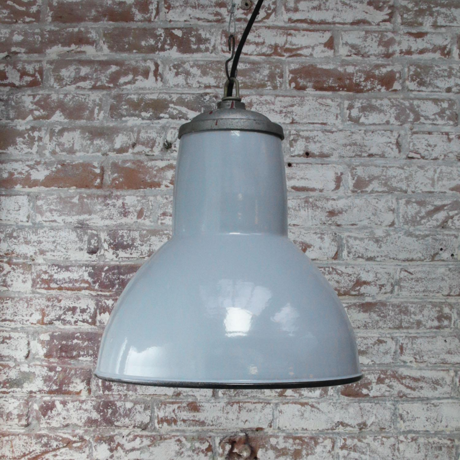 Dutch Gray Enamel Vintage Industrial Pendant Lights by Philips For Sale 2