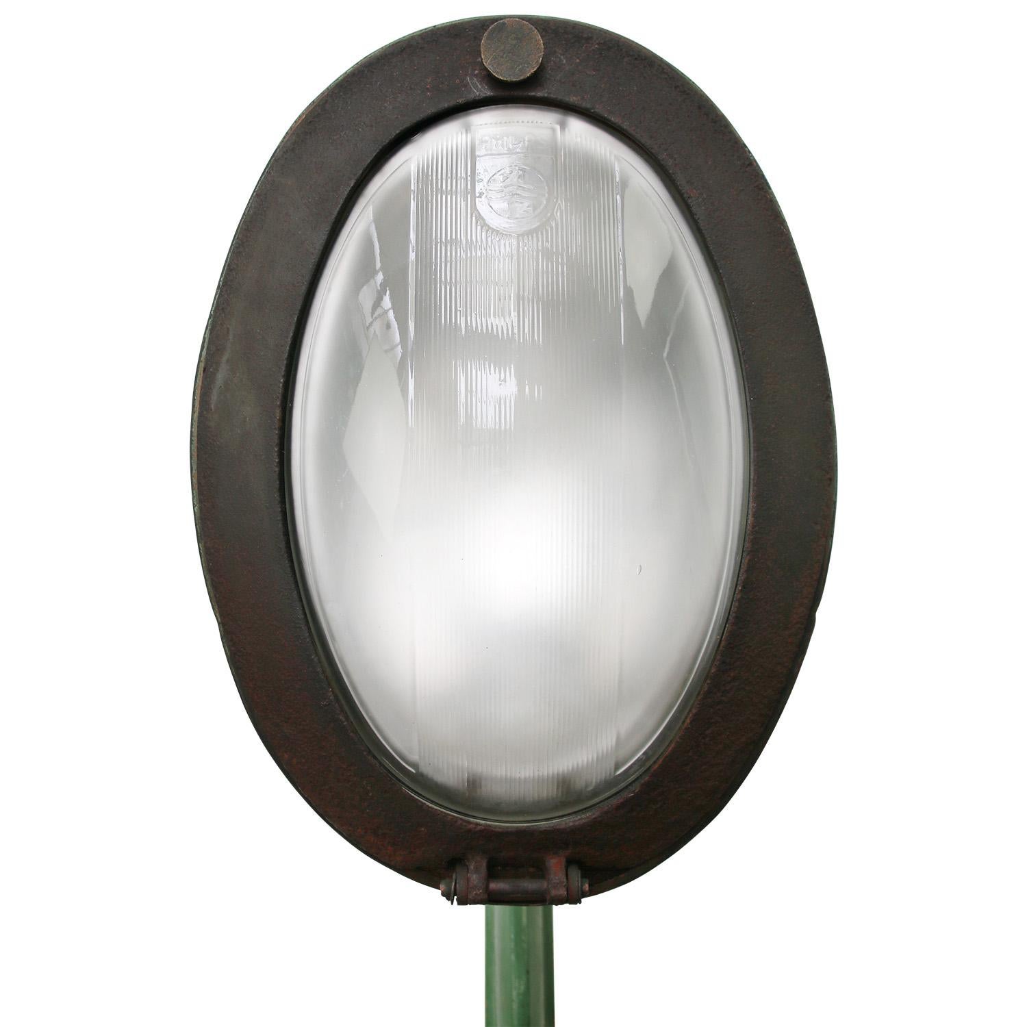 20th Century Dutch Green Copper Cast Iron Frosted Glass Streetlight by Philips, Holland For Sale
