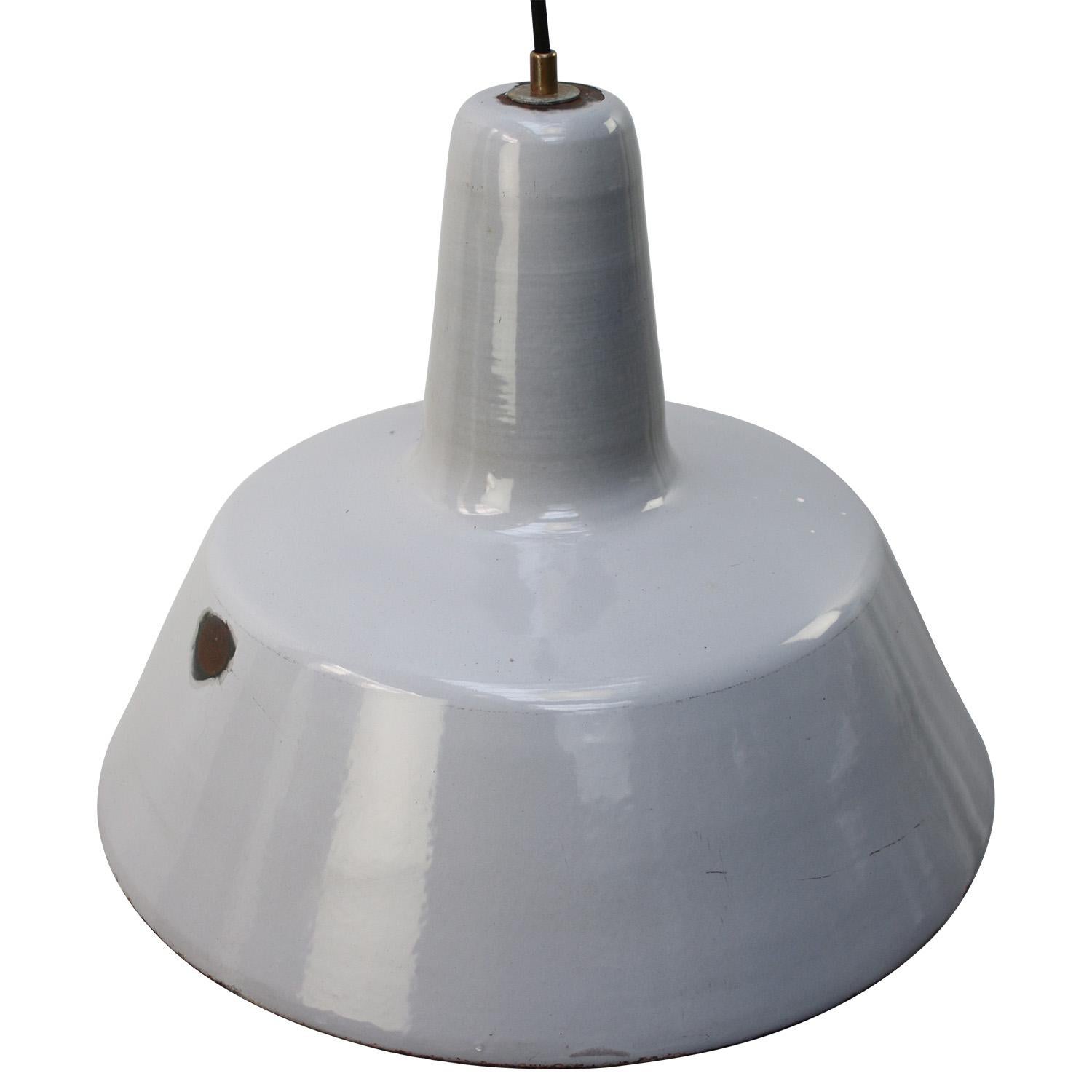 Industrial hanging lamp made by Philips, Holland
gray enamel white interior

Weight: 2.20 kg / 4.9 lb

Priced per individual item. All lamps have been made suitable by international standards for incandescent light bulbs, energy-efficient and LED