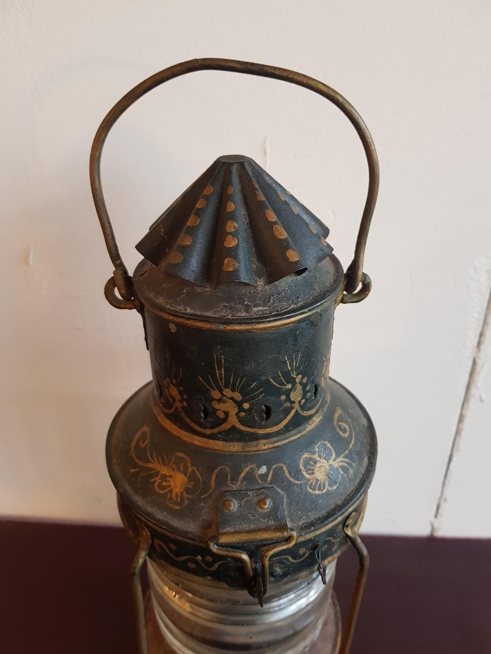 Dutch Hand Painted Metal Anchor Light from circa 1900 In Good Condition In Raalte, NL