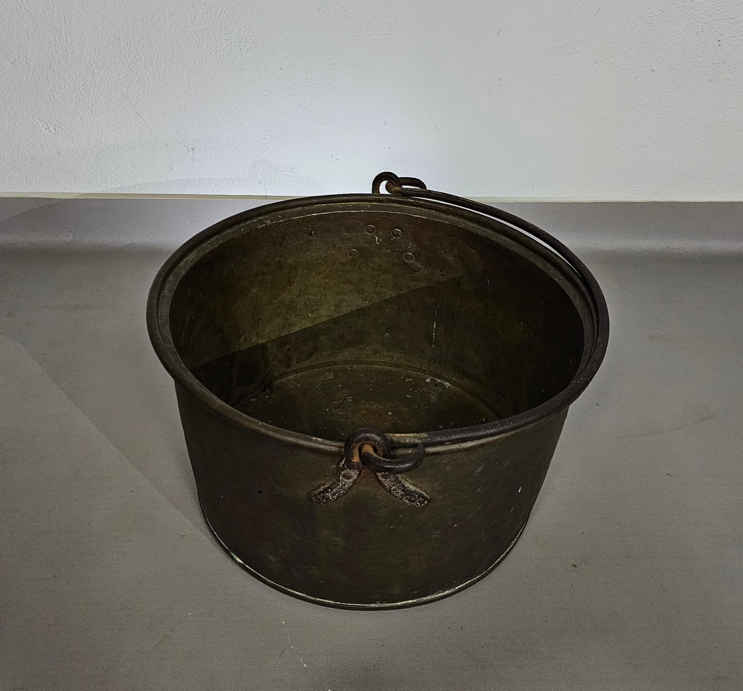  Dutch / Handled Fireplace - Copper / Brass - Bucket  For Sale 5