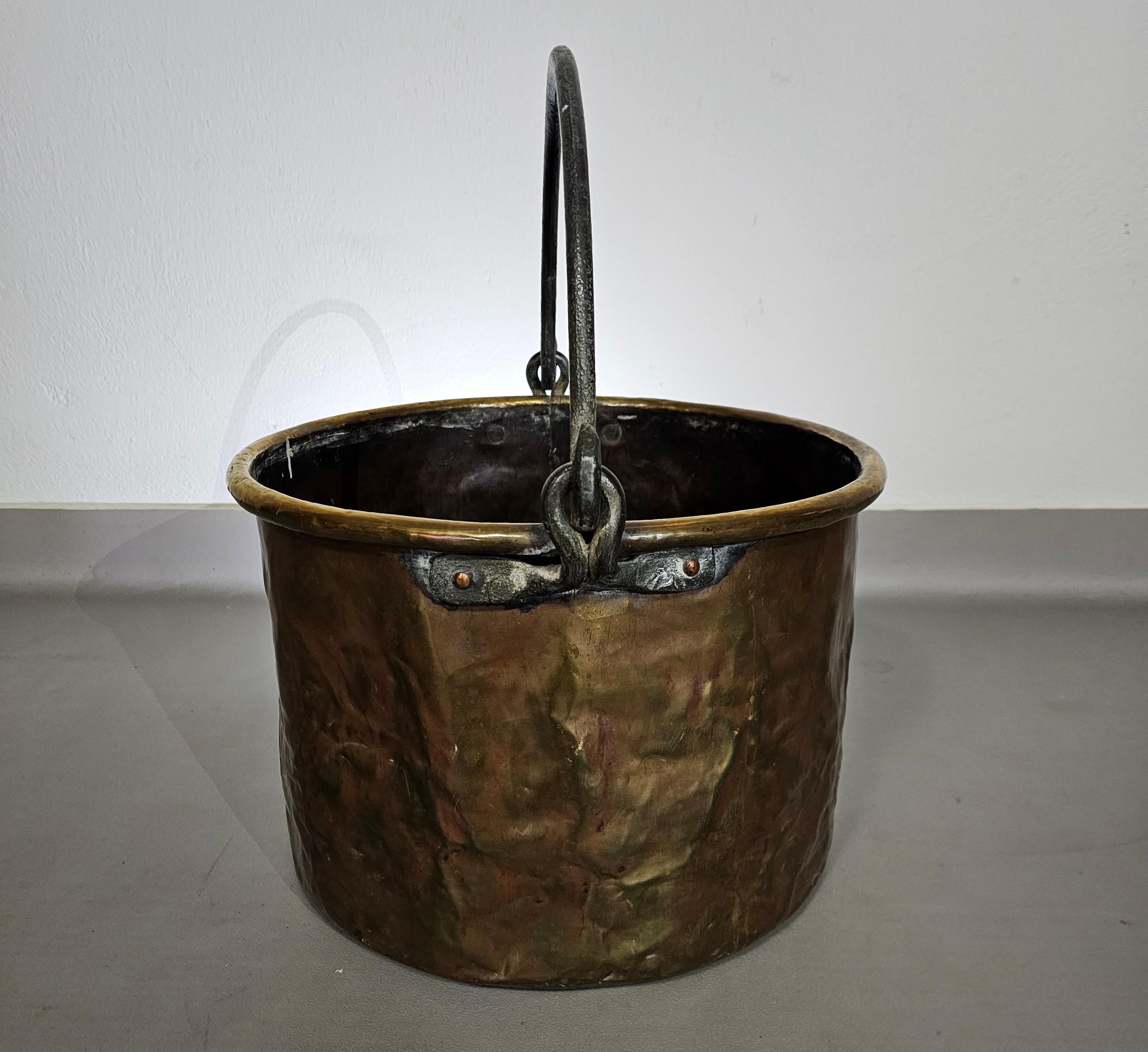  Dutch / Handled Fireplace - Copper / Brass - Bucket  For Sale 3