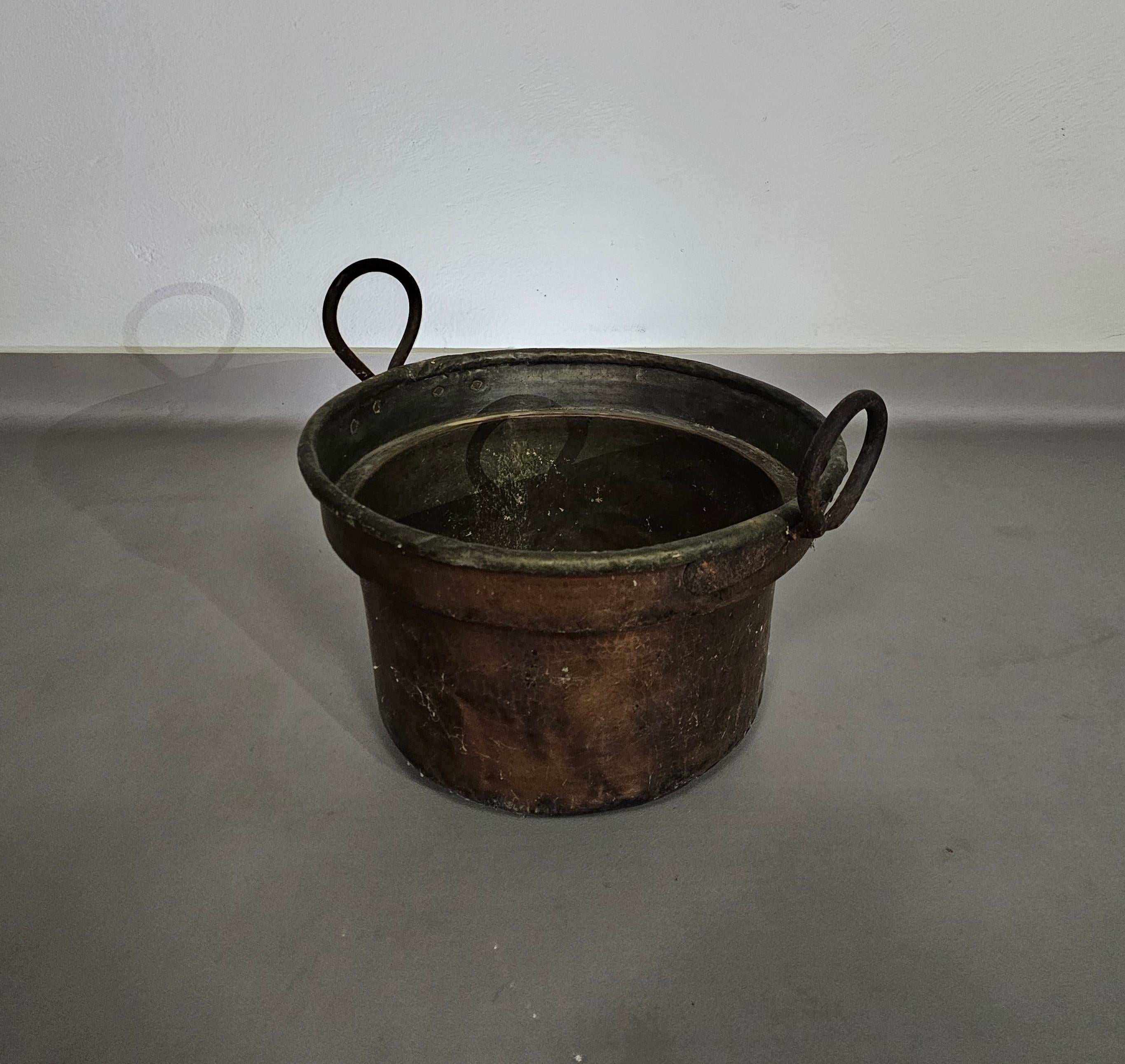  Dutch / Handled Fireplace - Copper / Brass - Bucket  In Good Condition For Sale In WEERT, NL